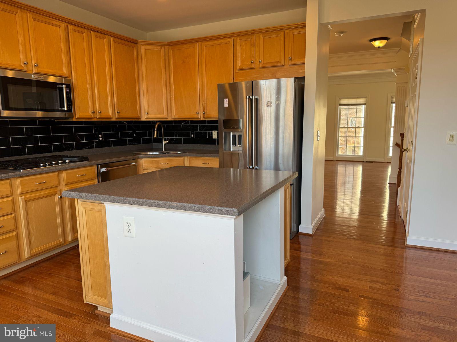 LAUREL CREST - Residential Lease