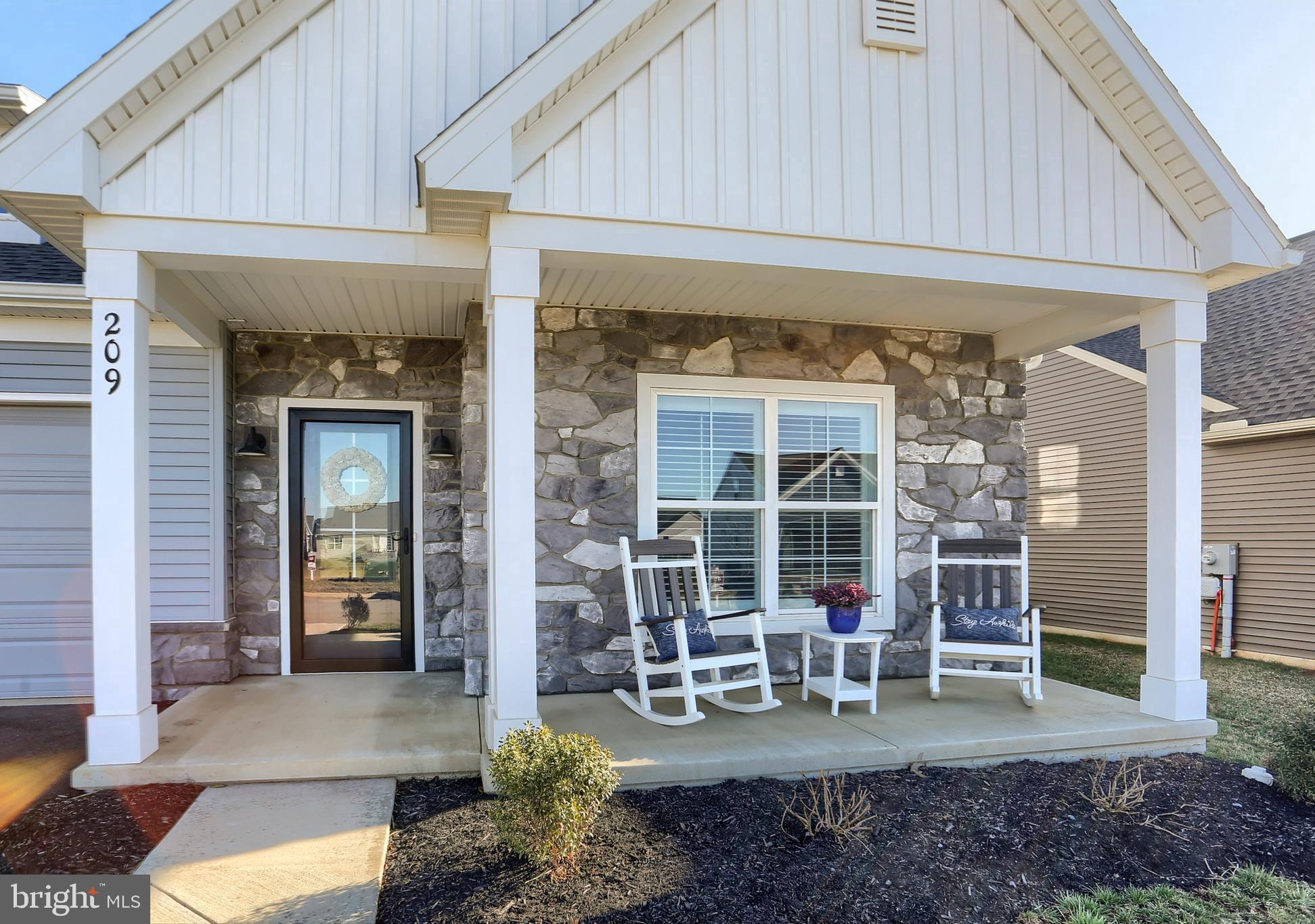 WINDING CREEK - Residential