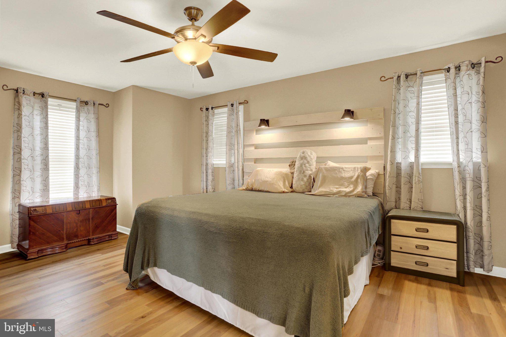 CLOVER CROSSING - Residential