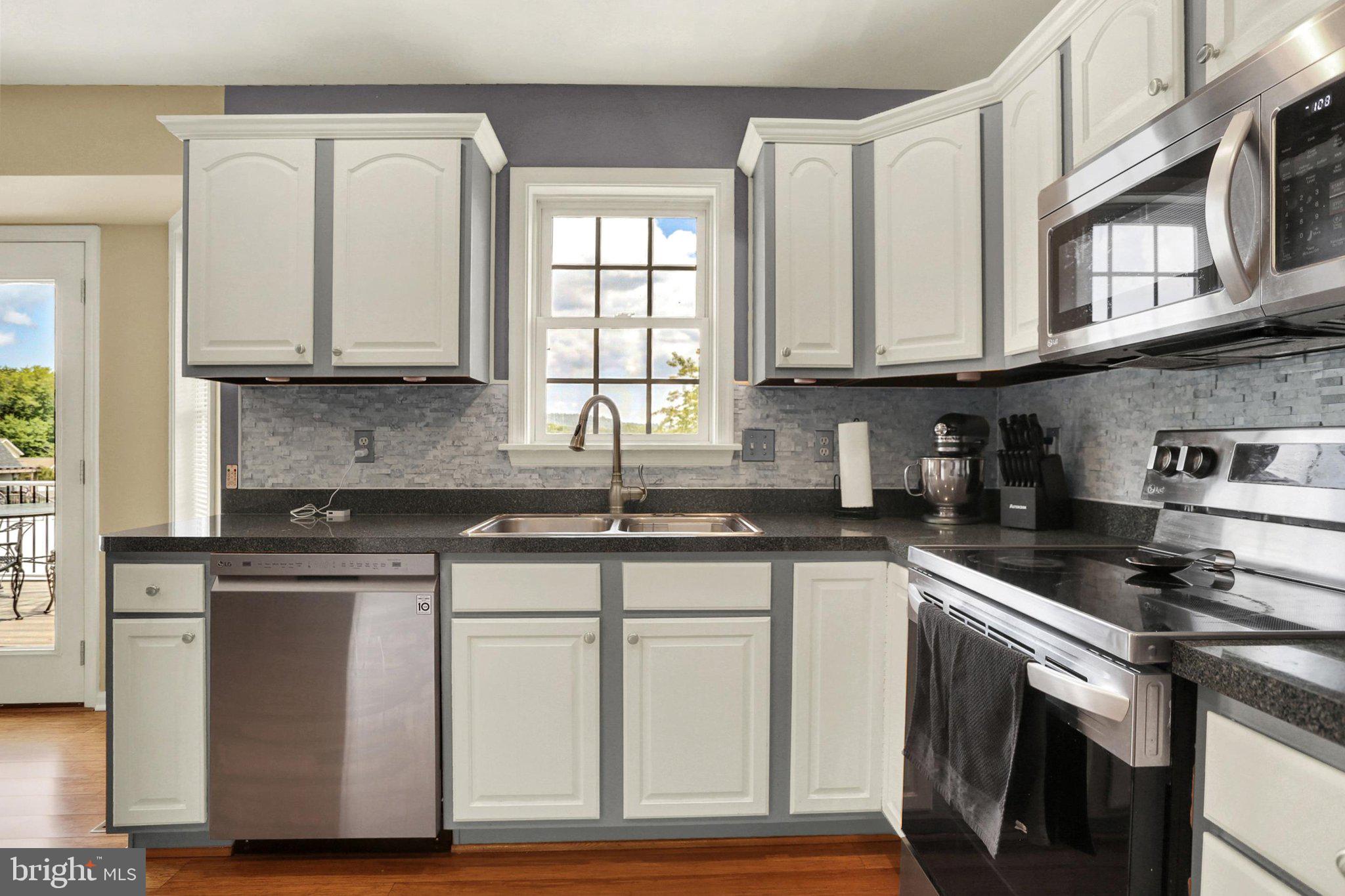 CLOVER CROSSING - Residential
