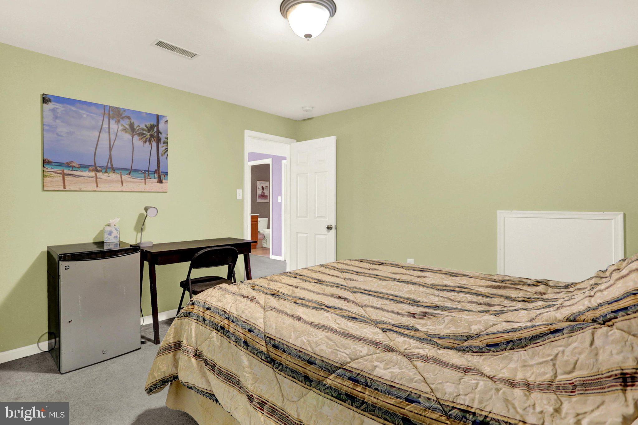 CLOVER CROSSING - Residential
