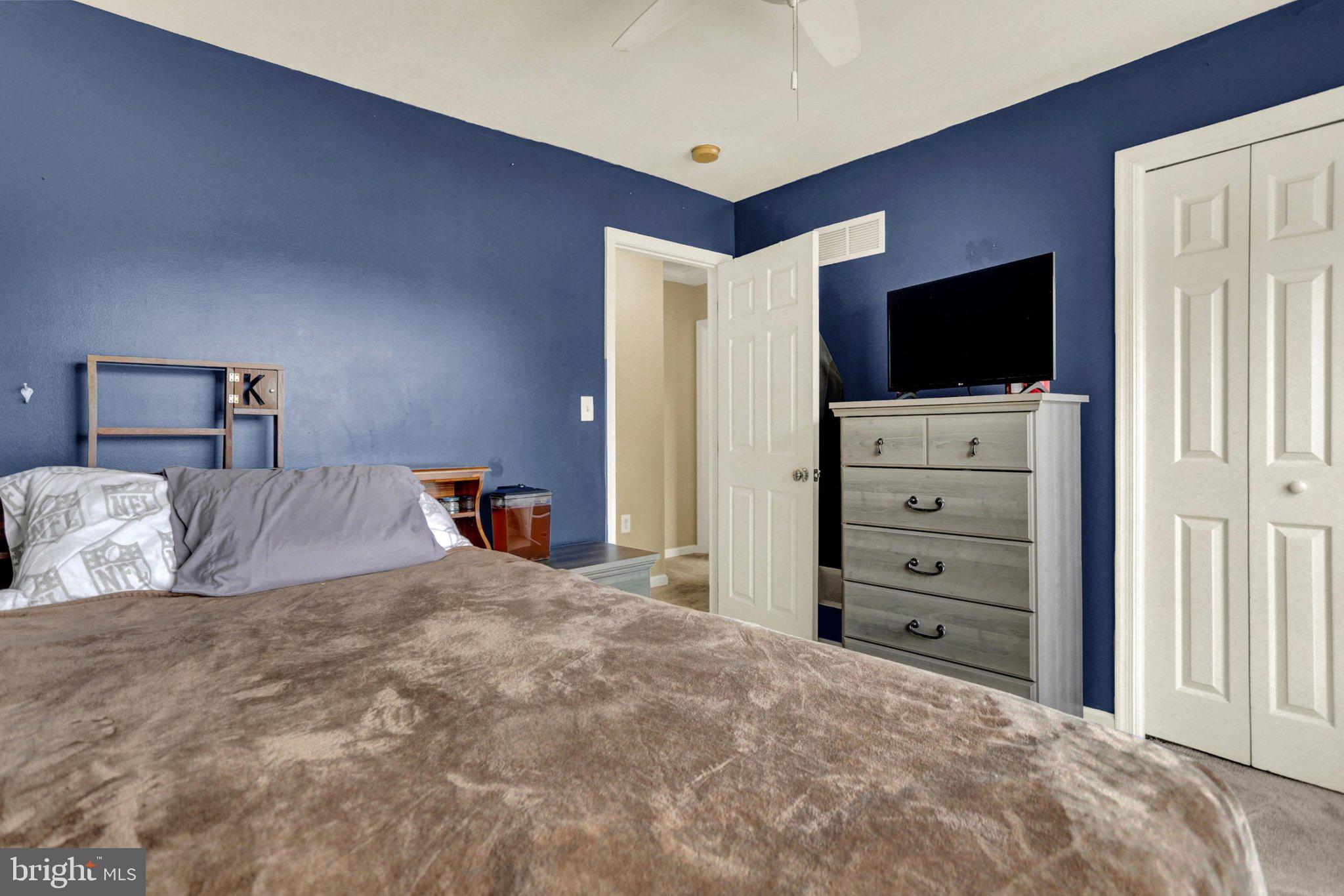 CLOVER CROSSING - Residential