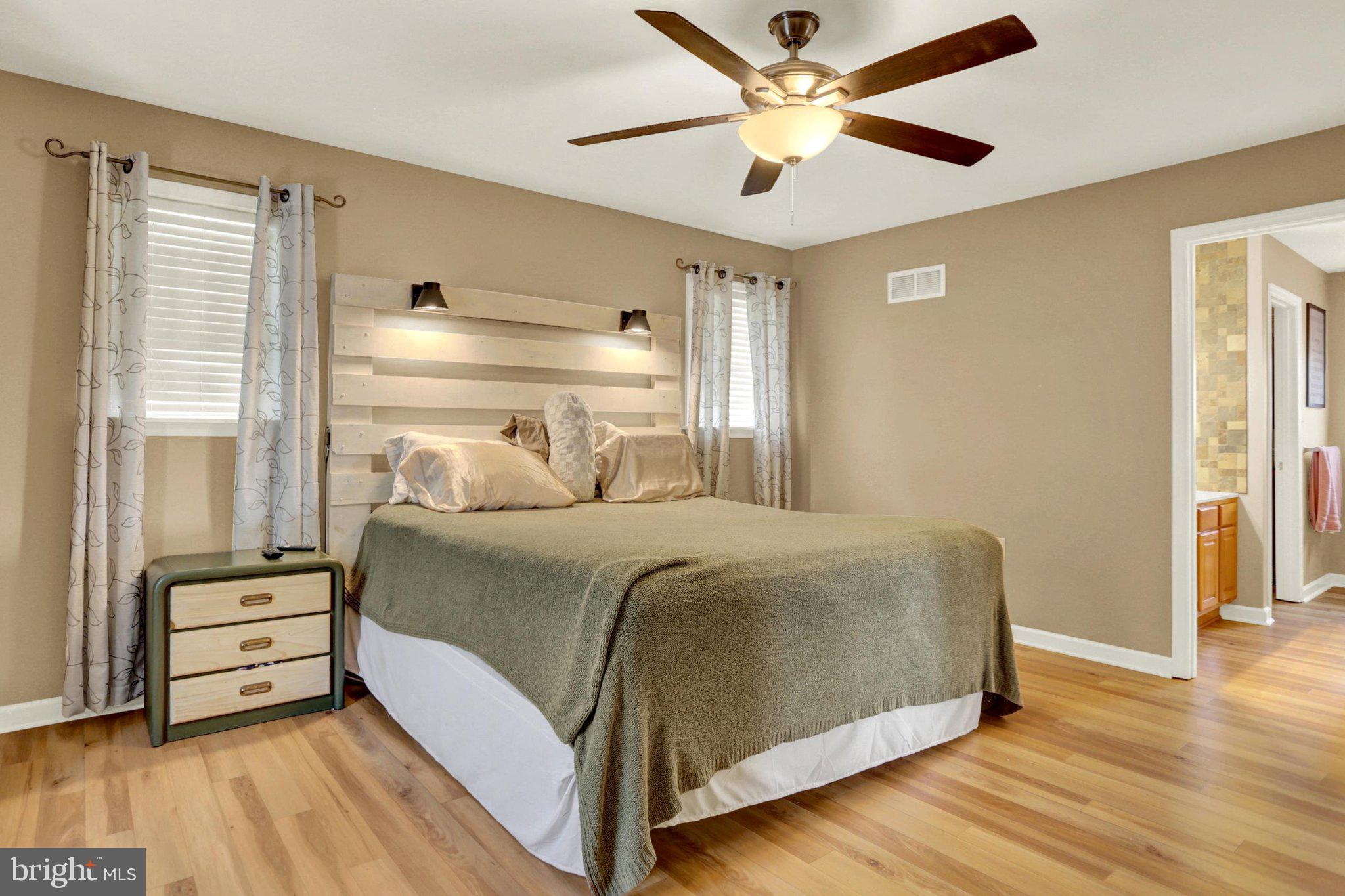 CLOVER CROSSING - Residential