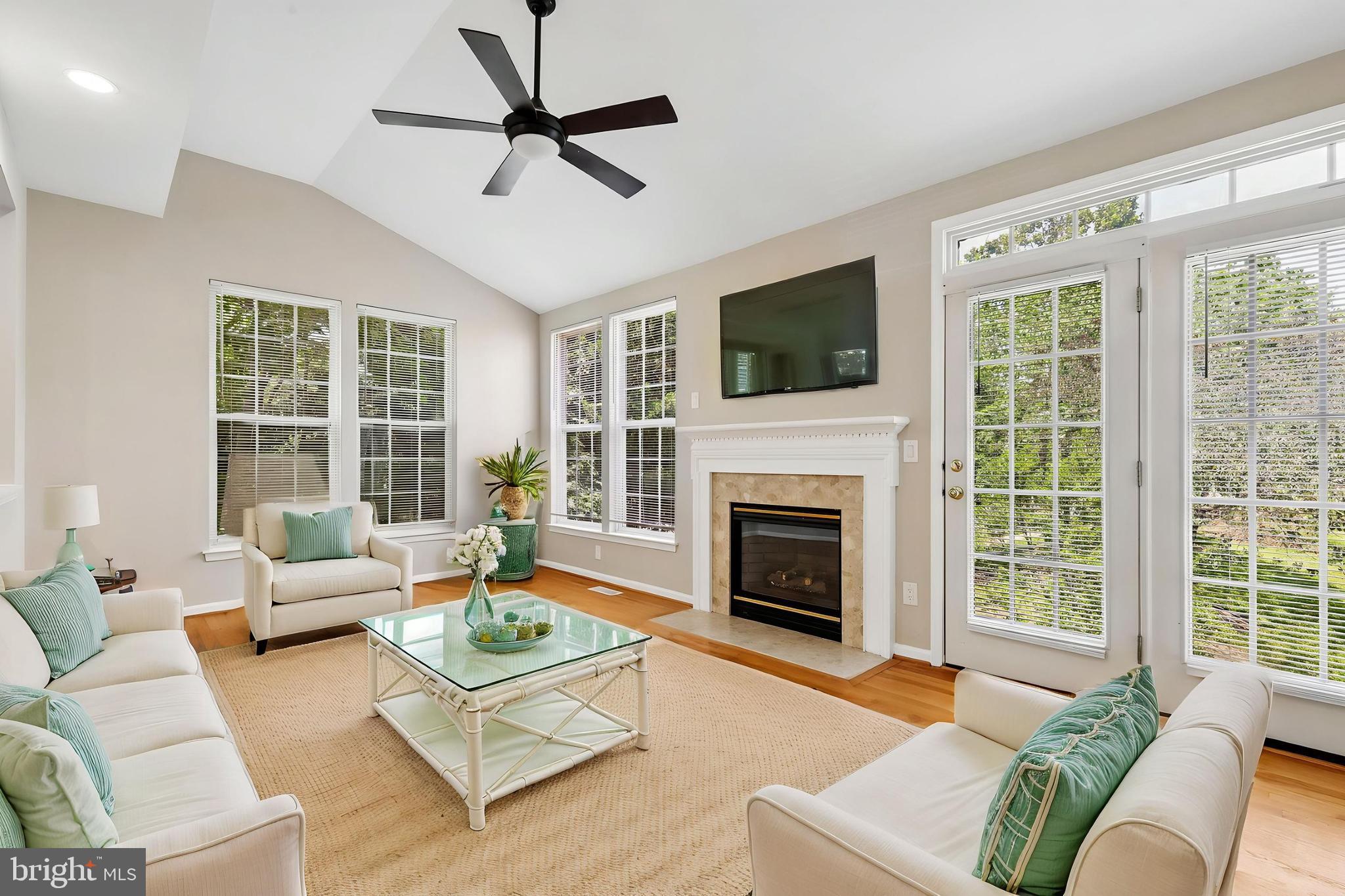 WELLESLEY - Residential