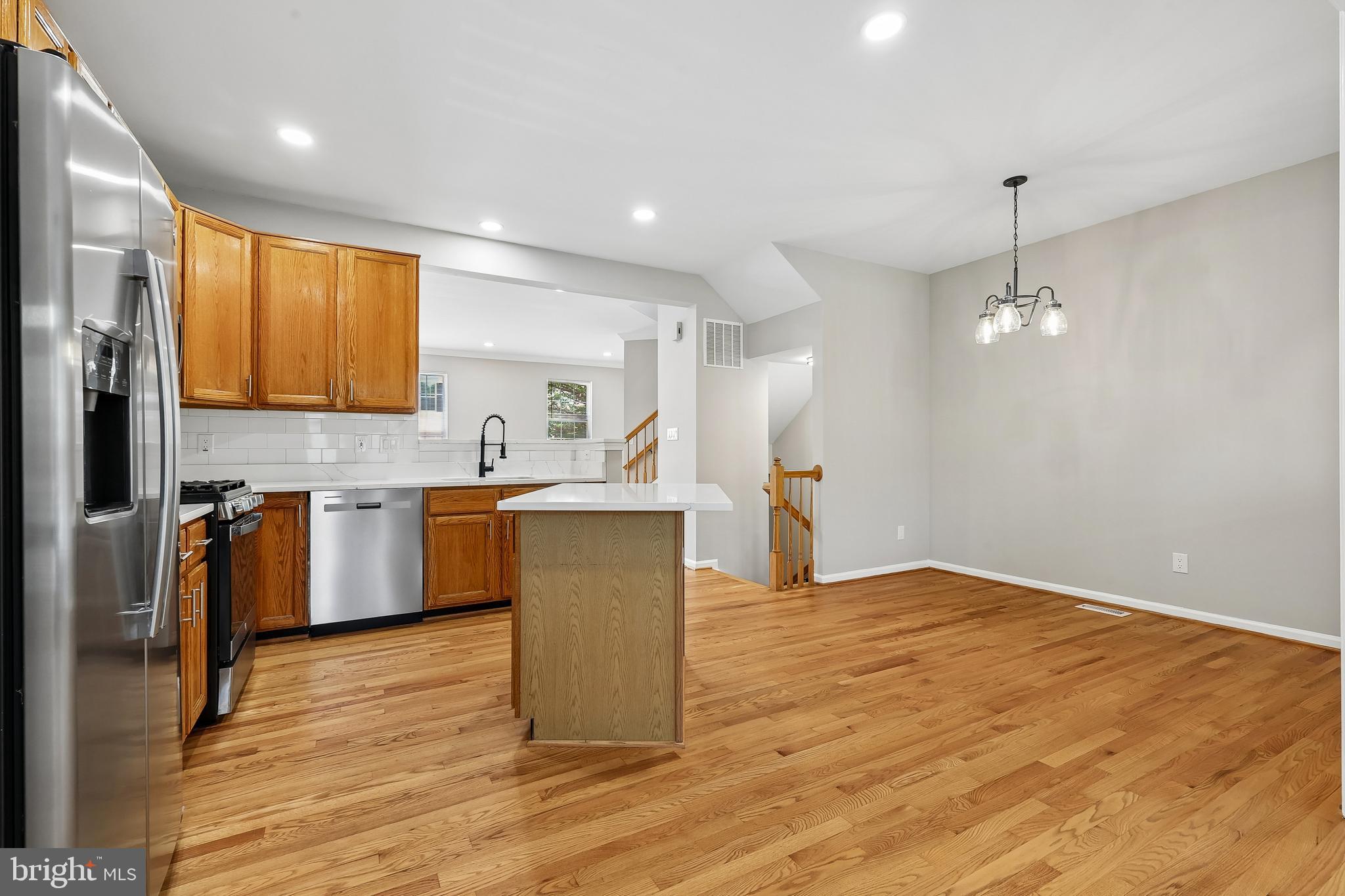 WELLESLEY - Residential