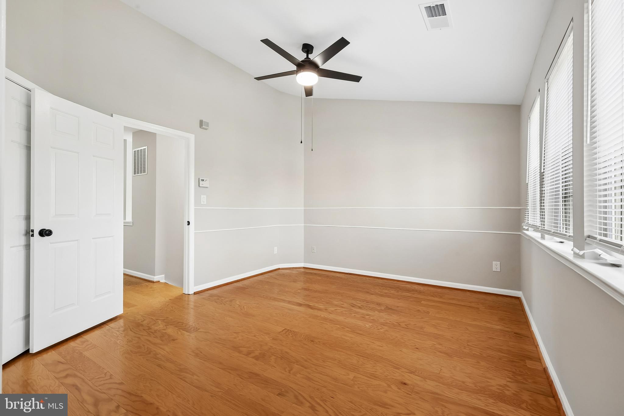 WELLESLEY - Residential