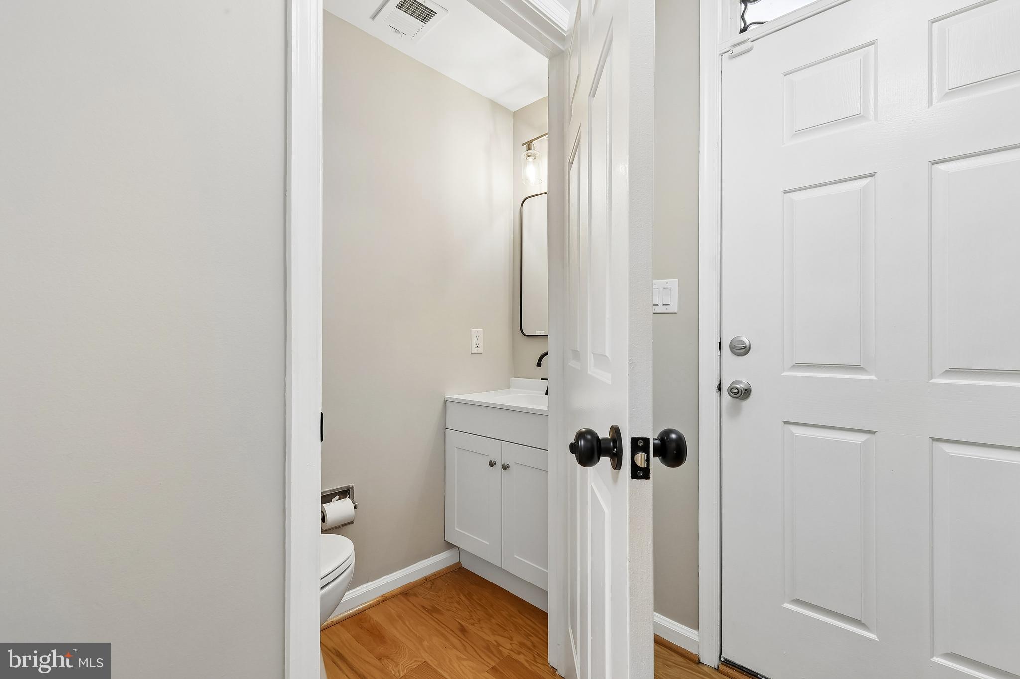 WELLESLEY - Residential