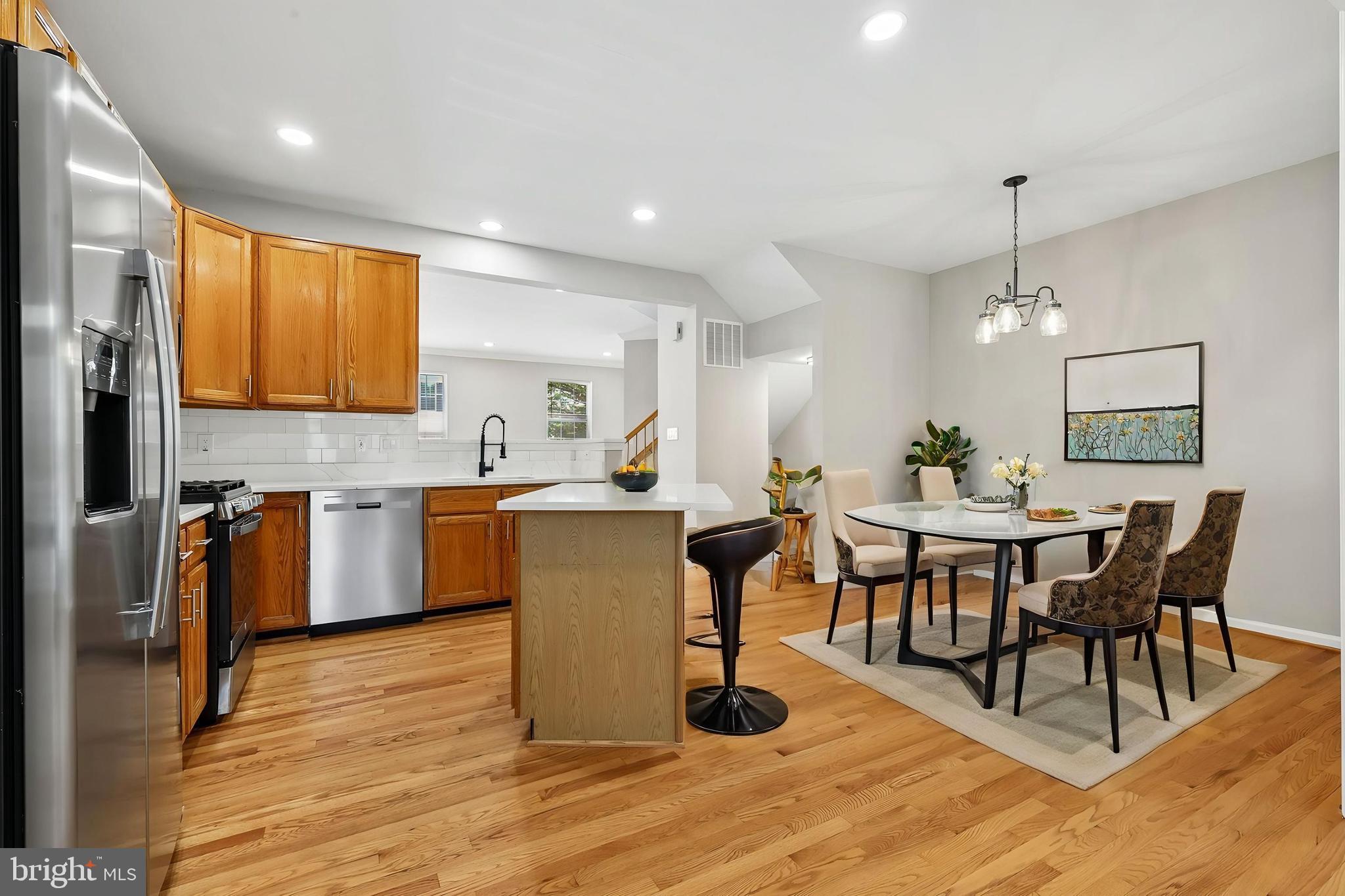 WELLESLEY - Residential