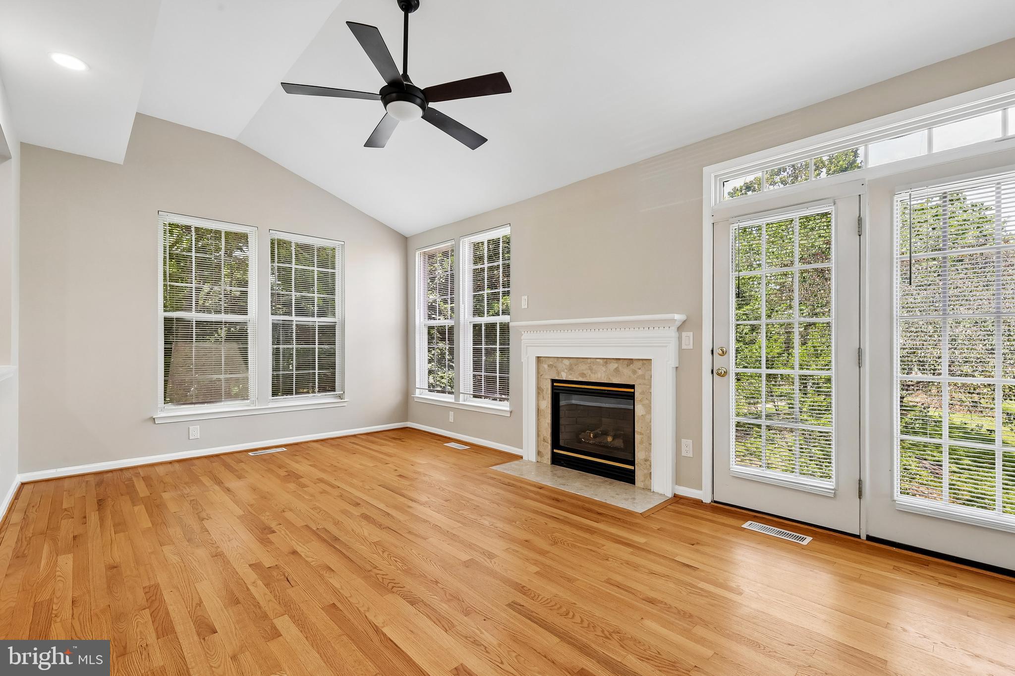 WELLESLEY - Residential