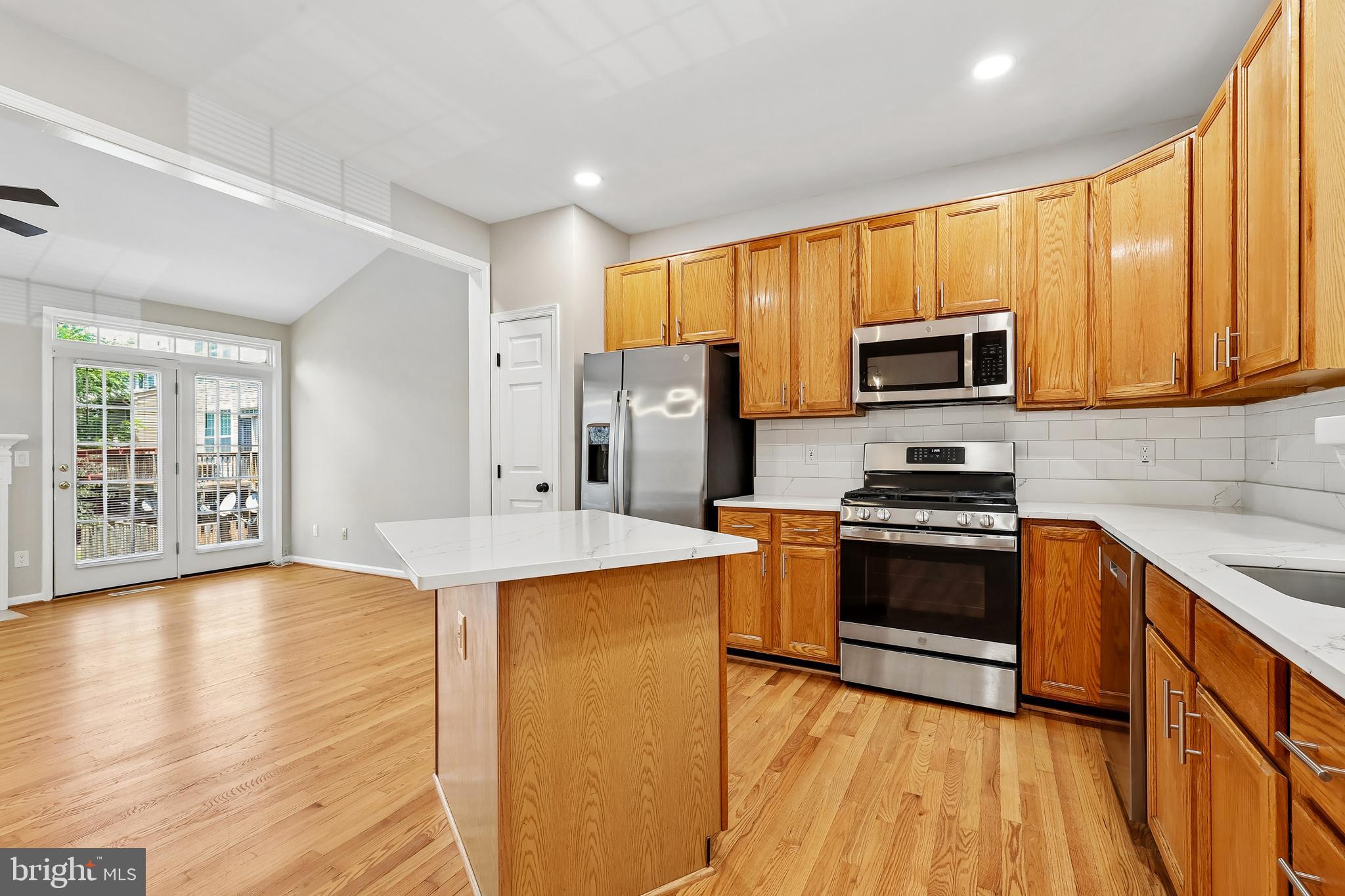 WELLESLEY - Residential