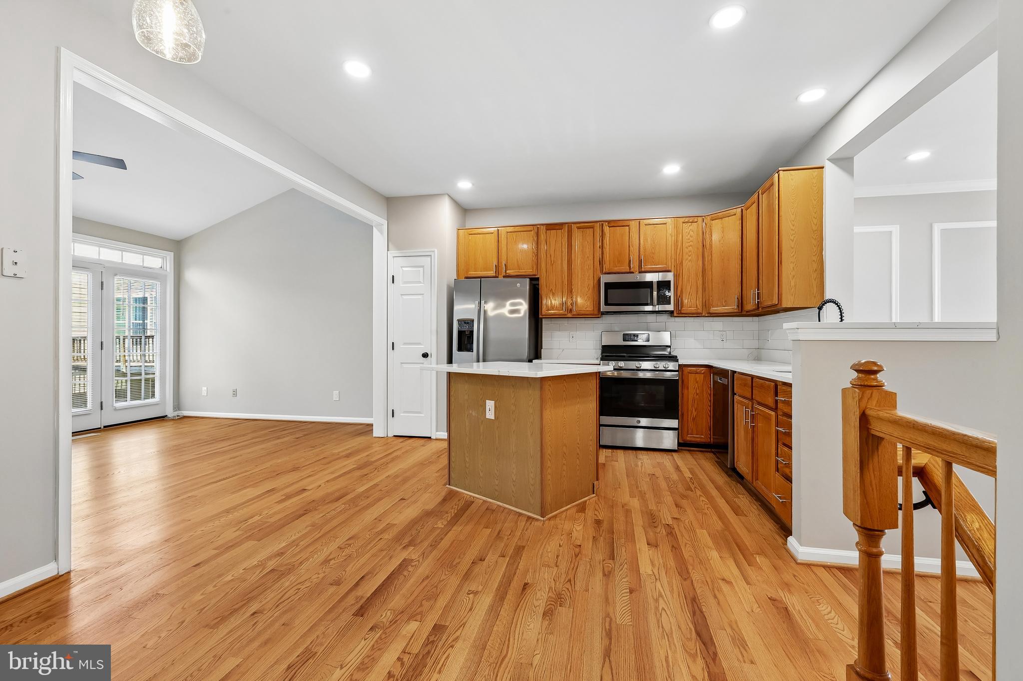 WELLESLEY - Residential