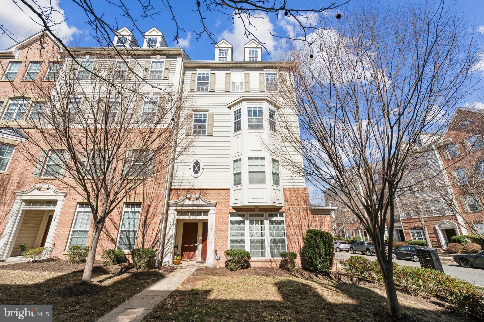 POTOMAC CLUB - Residential