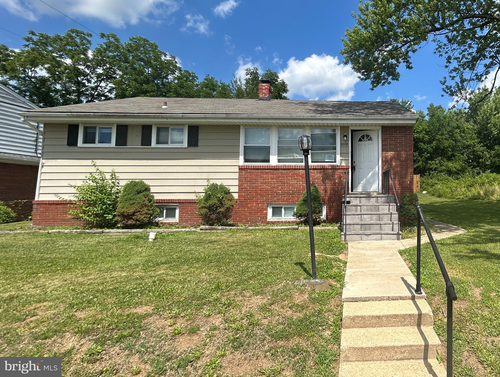 ROYAL ACRES - Residential