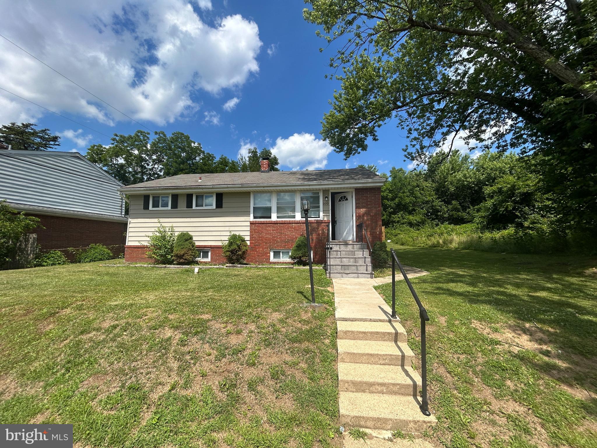 ROYAL ACRES - Residential