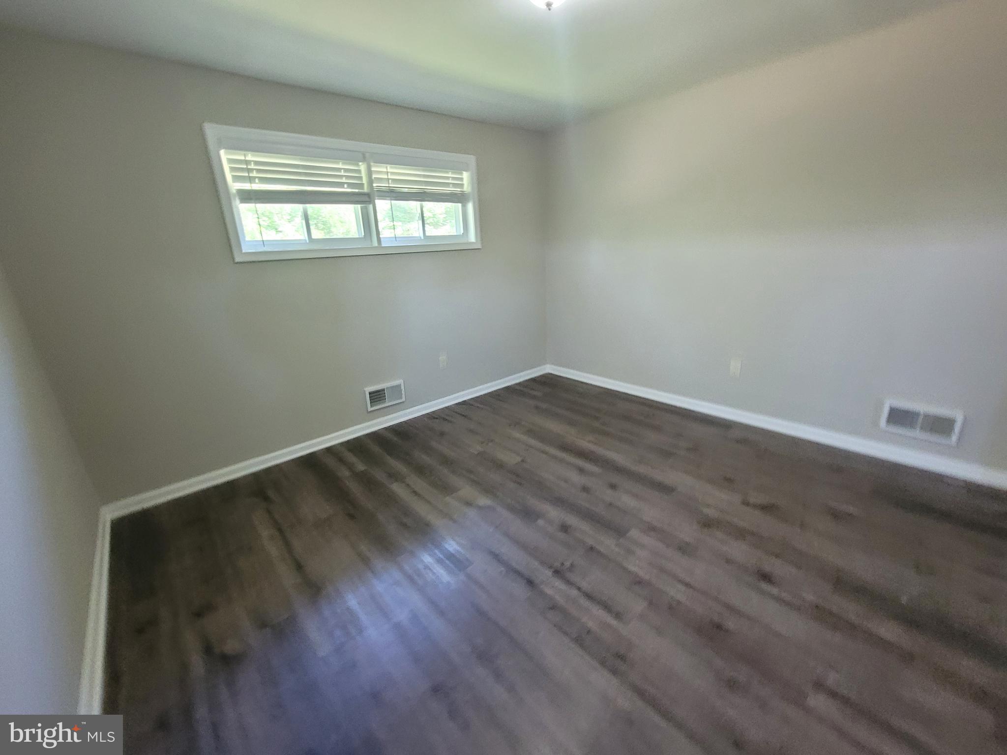 ROYAL ACRES - Residential