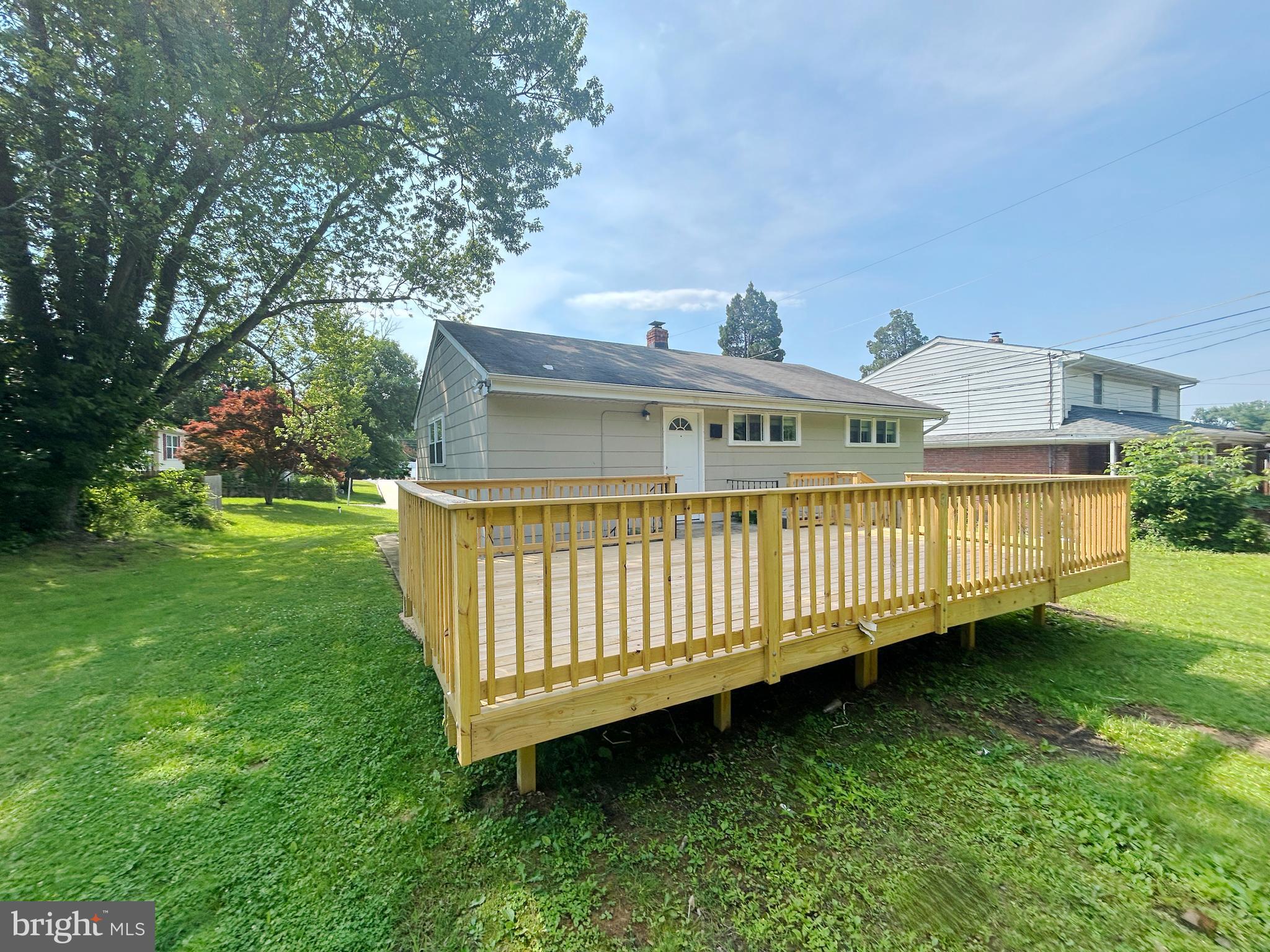ROYAL ACRES - Residential