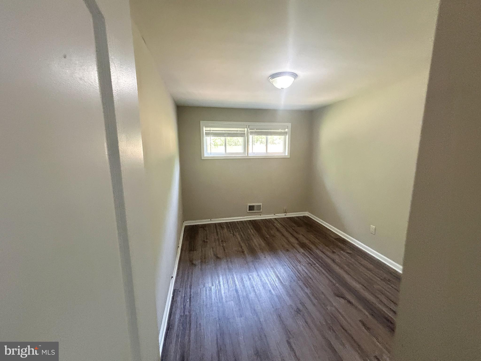 ROYAL ACRES - Residential