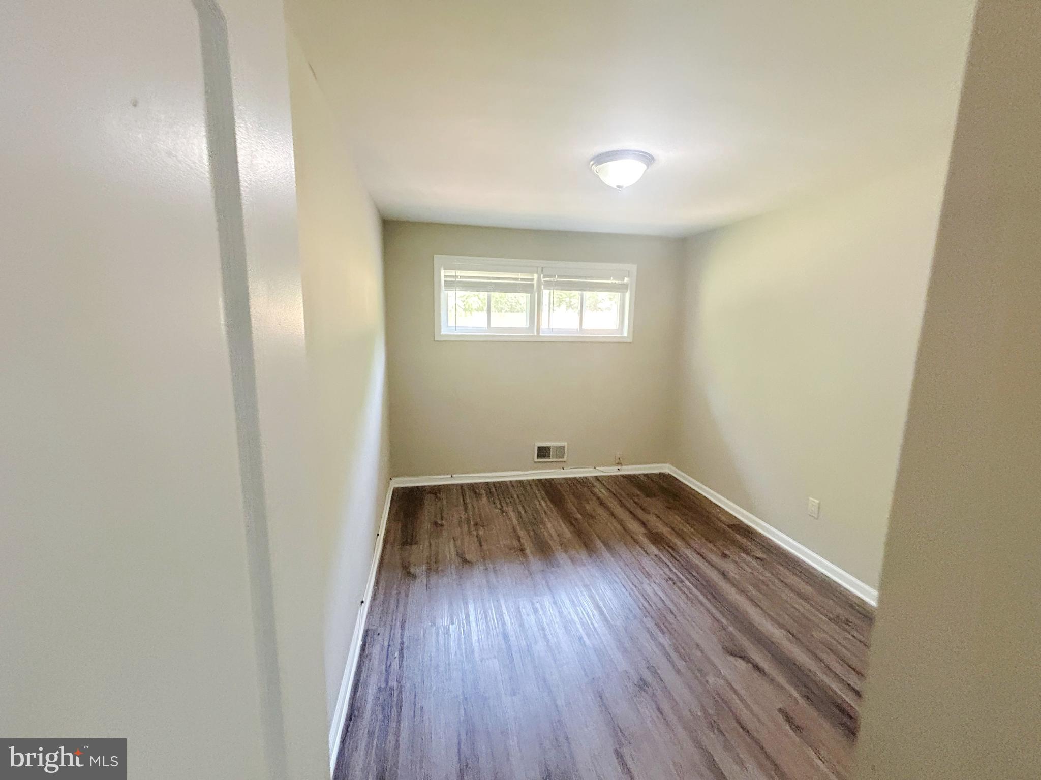 ROYAL ACRES - Residential