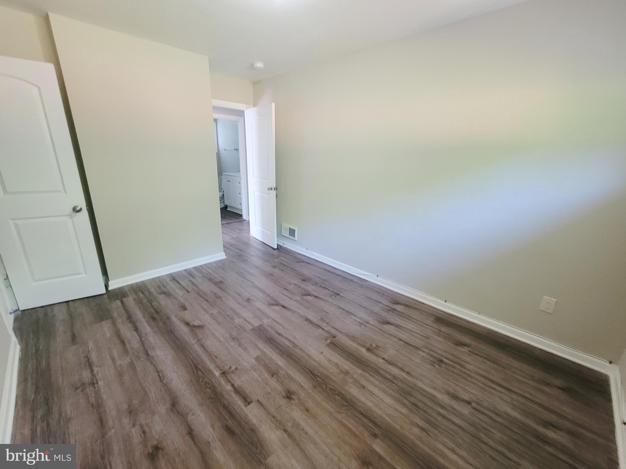 ROYAL ACRES - Residential