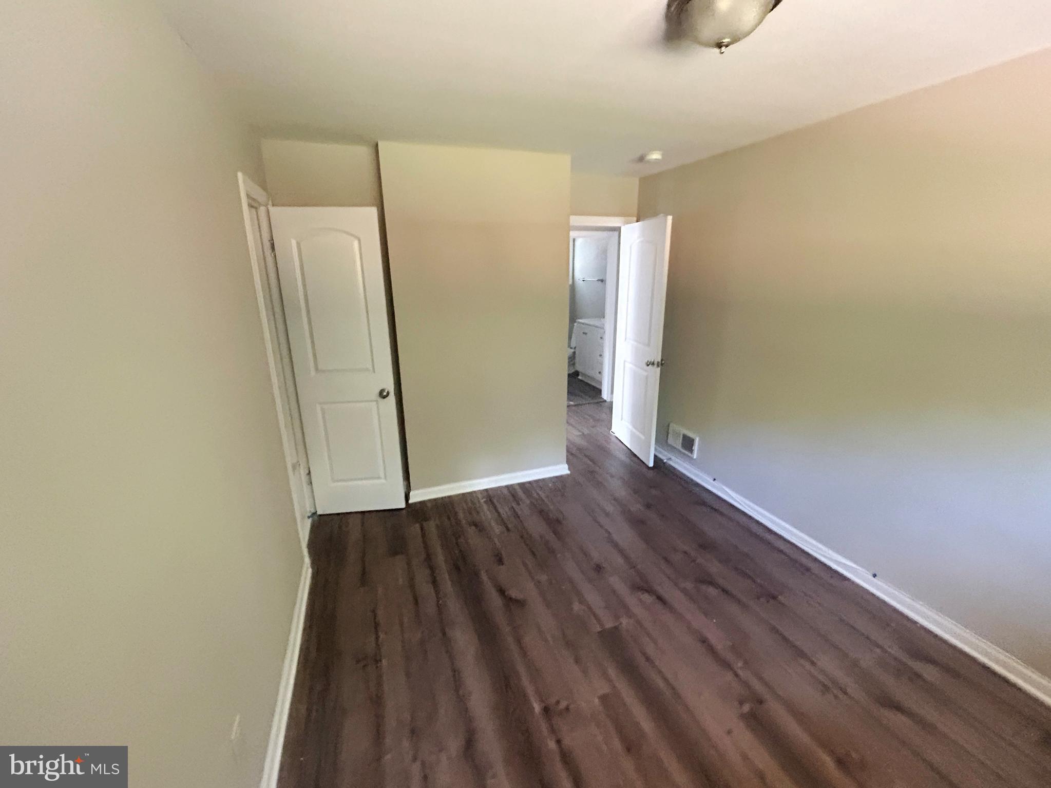 ROYAL ACRES - Residential