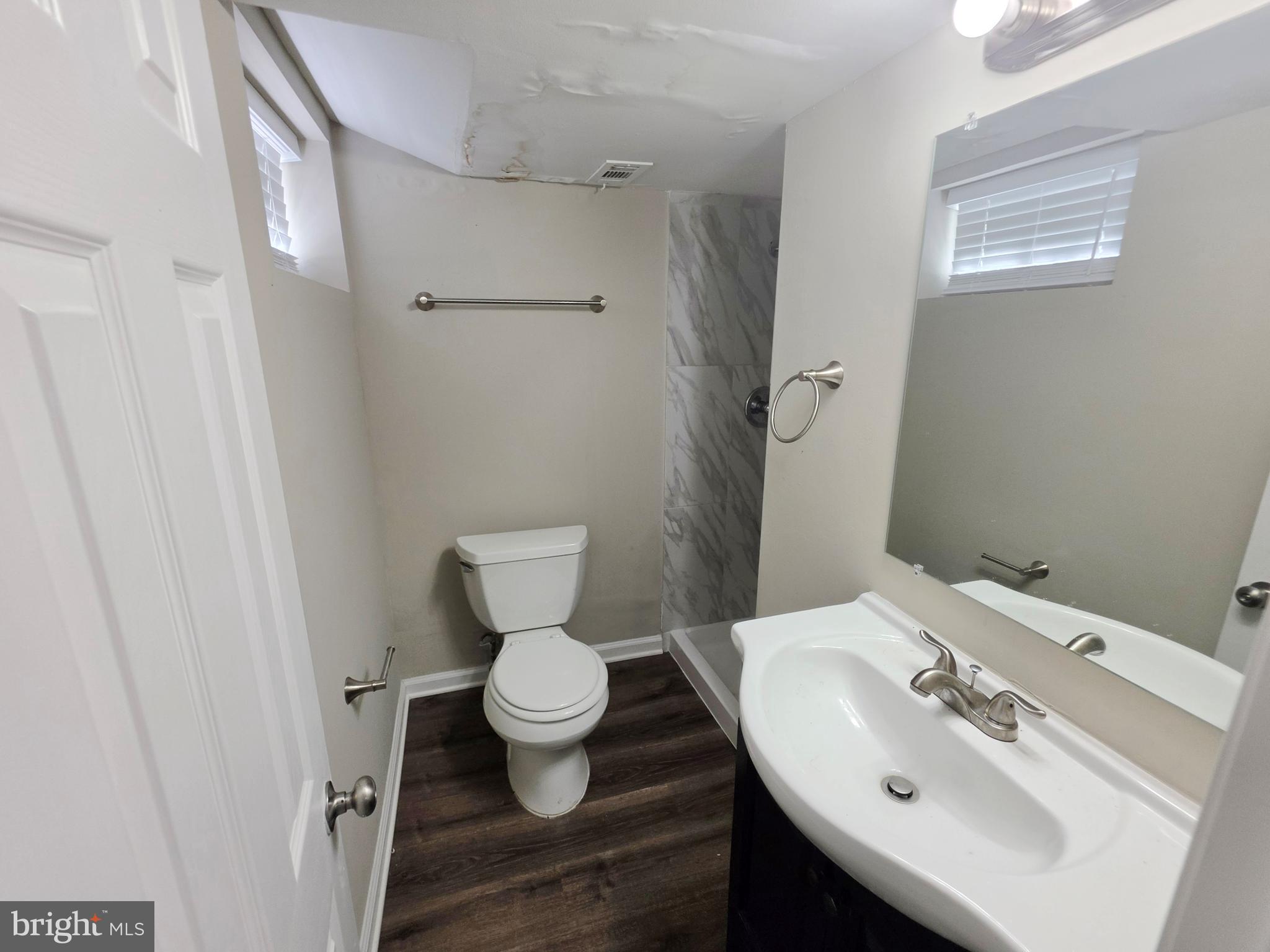 ROYAL ACRES - Residential
