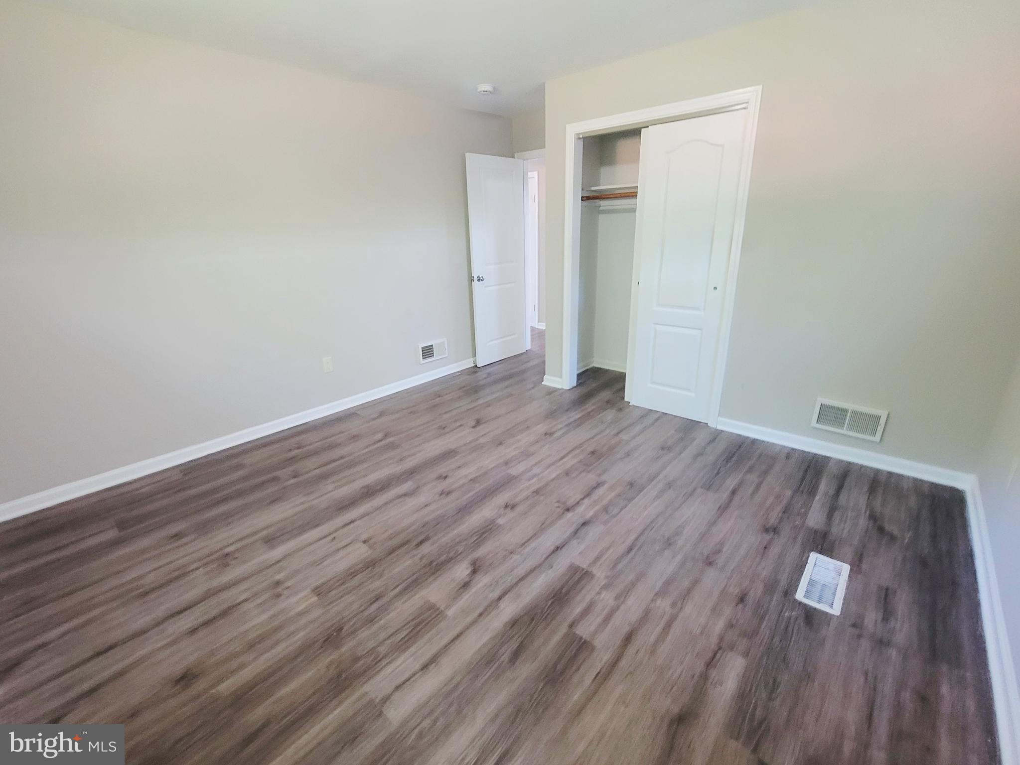 ROYAL ACRES - Residential