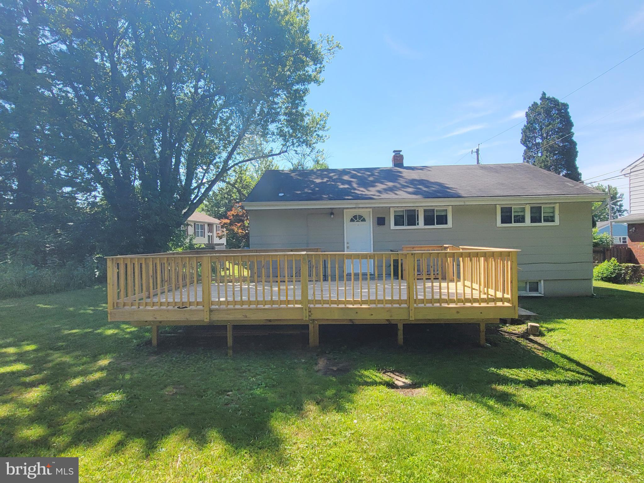 ROYAL ACRES - Residential