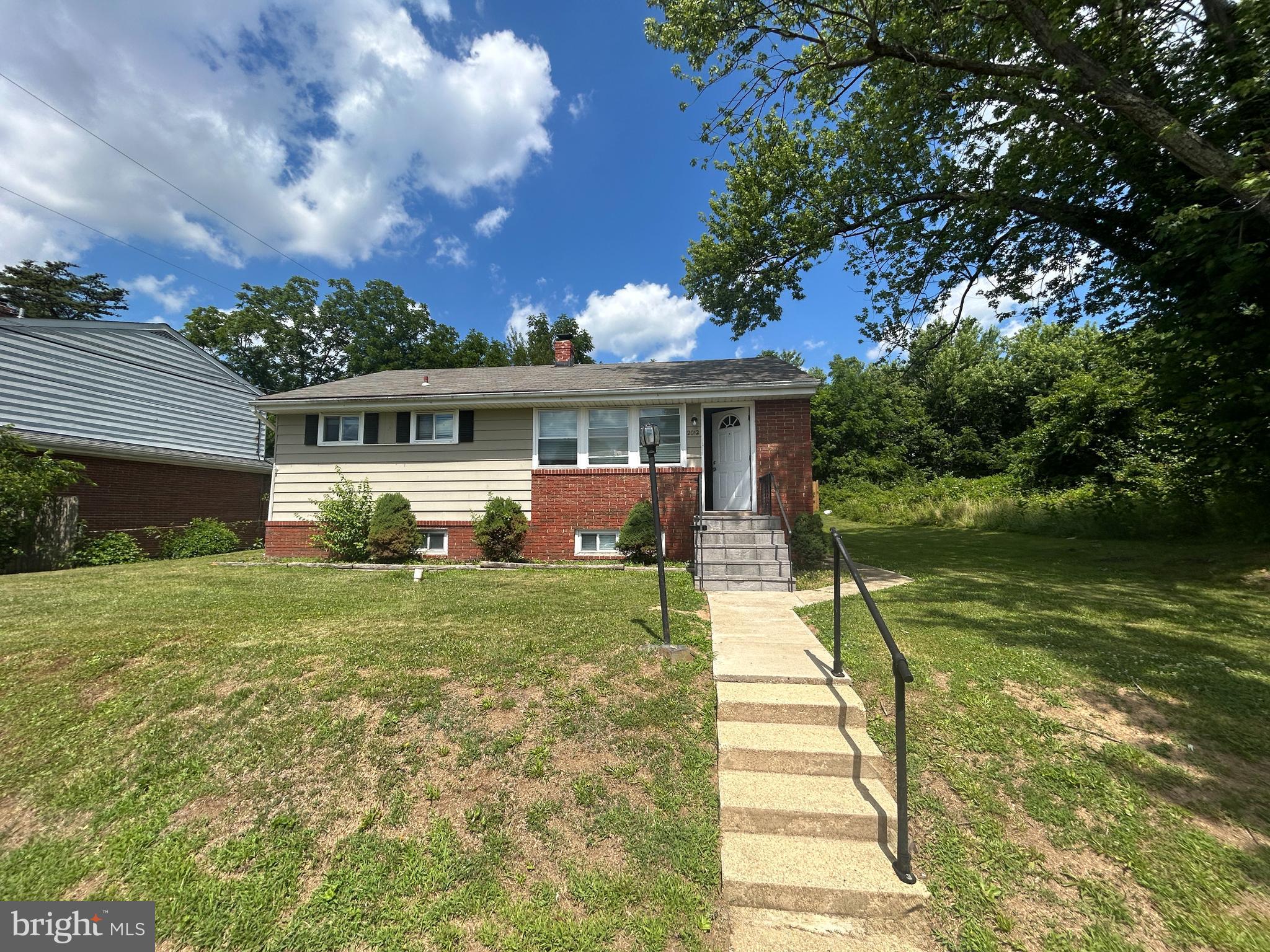 ROYAL ACRES - Residential