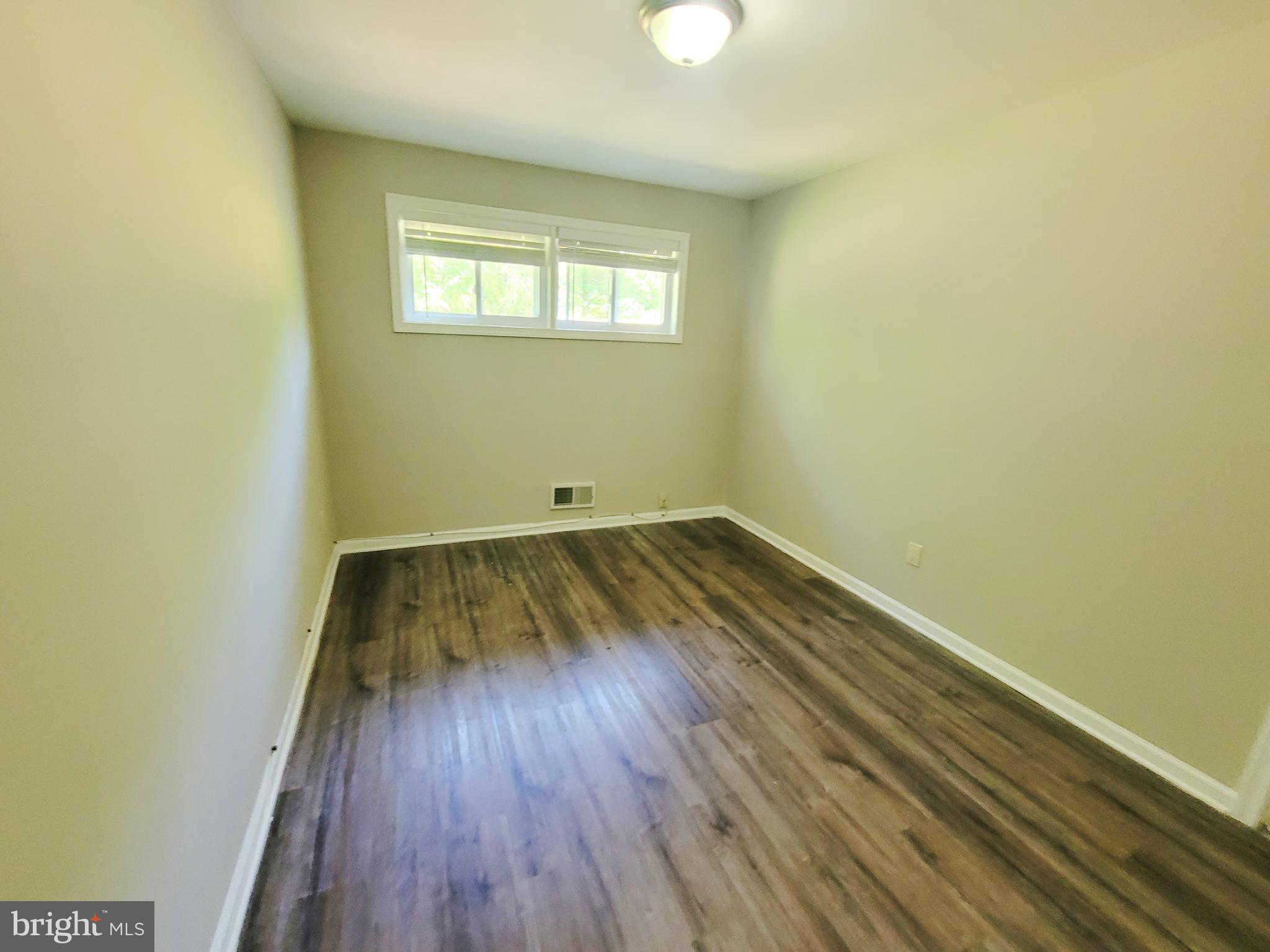 ROYAL ACRES - Residential
