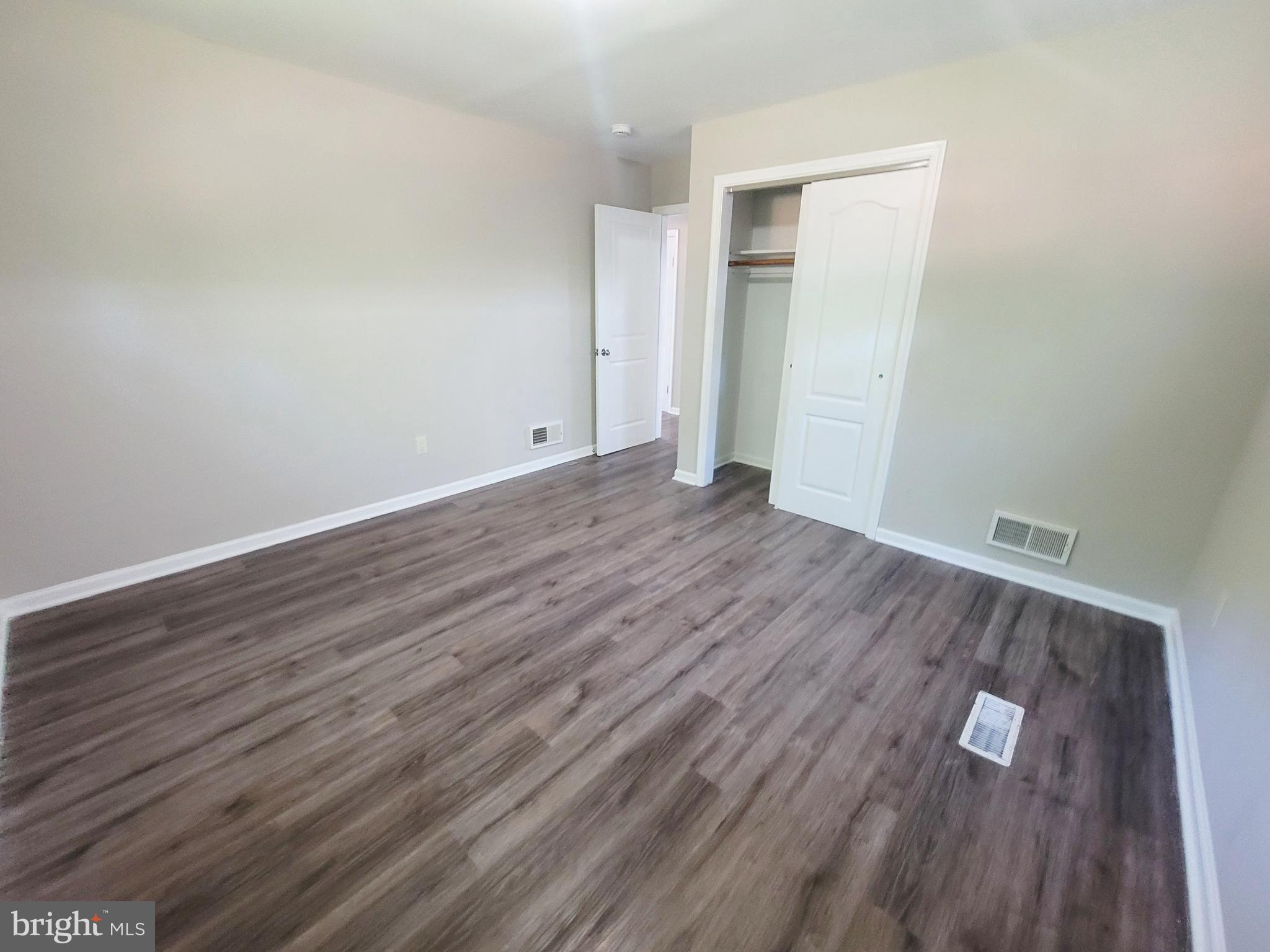 ROYAL ACRES - Residential