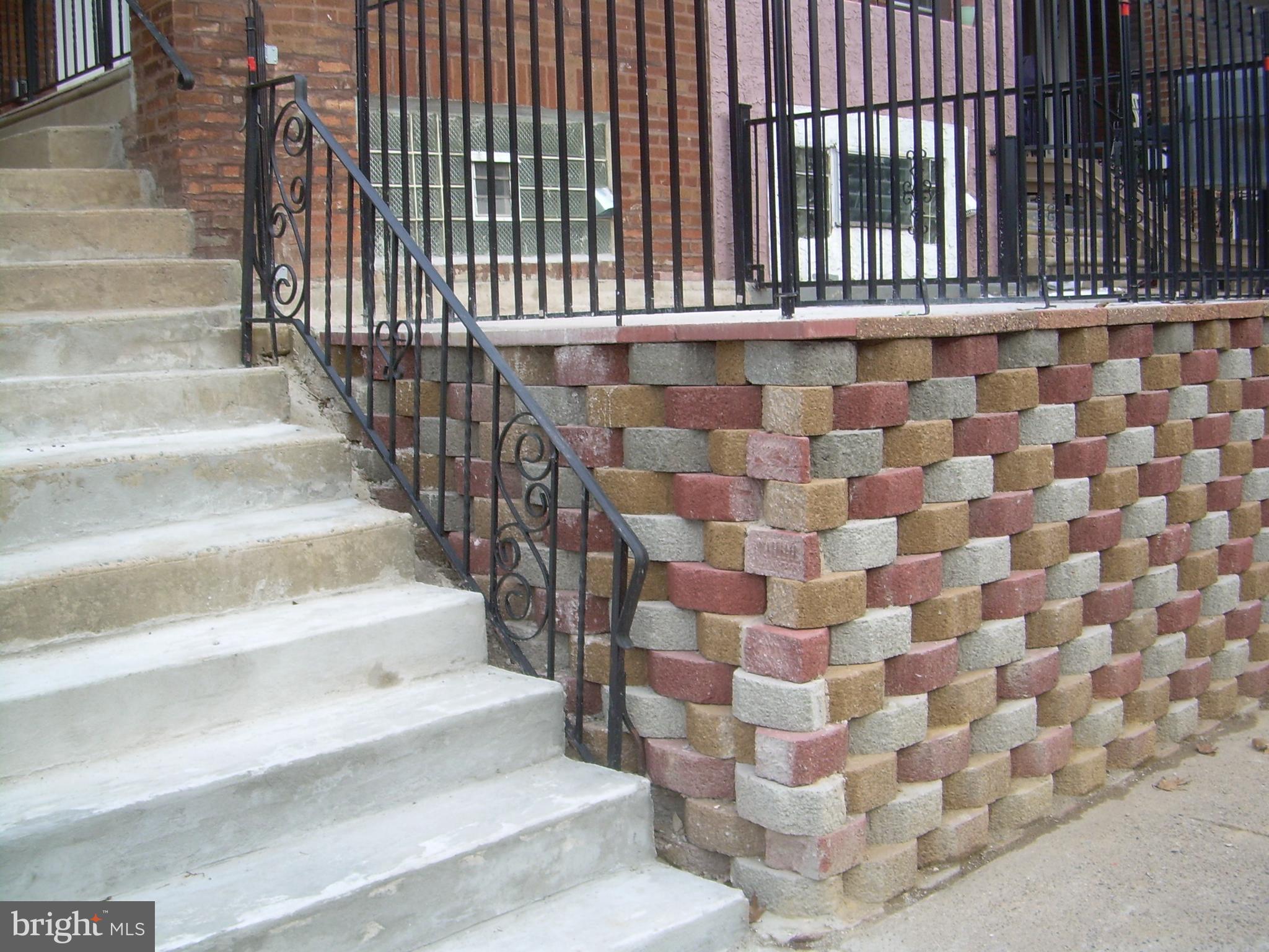 OXFORD CIRCLE - Residential