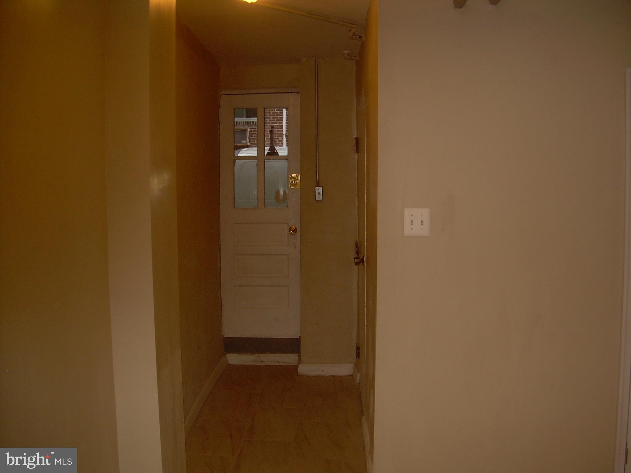 OXFORD CIRCLE - Residential