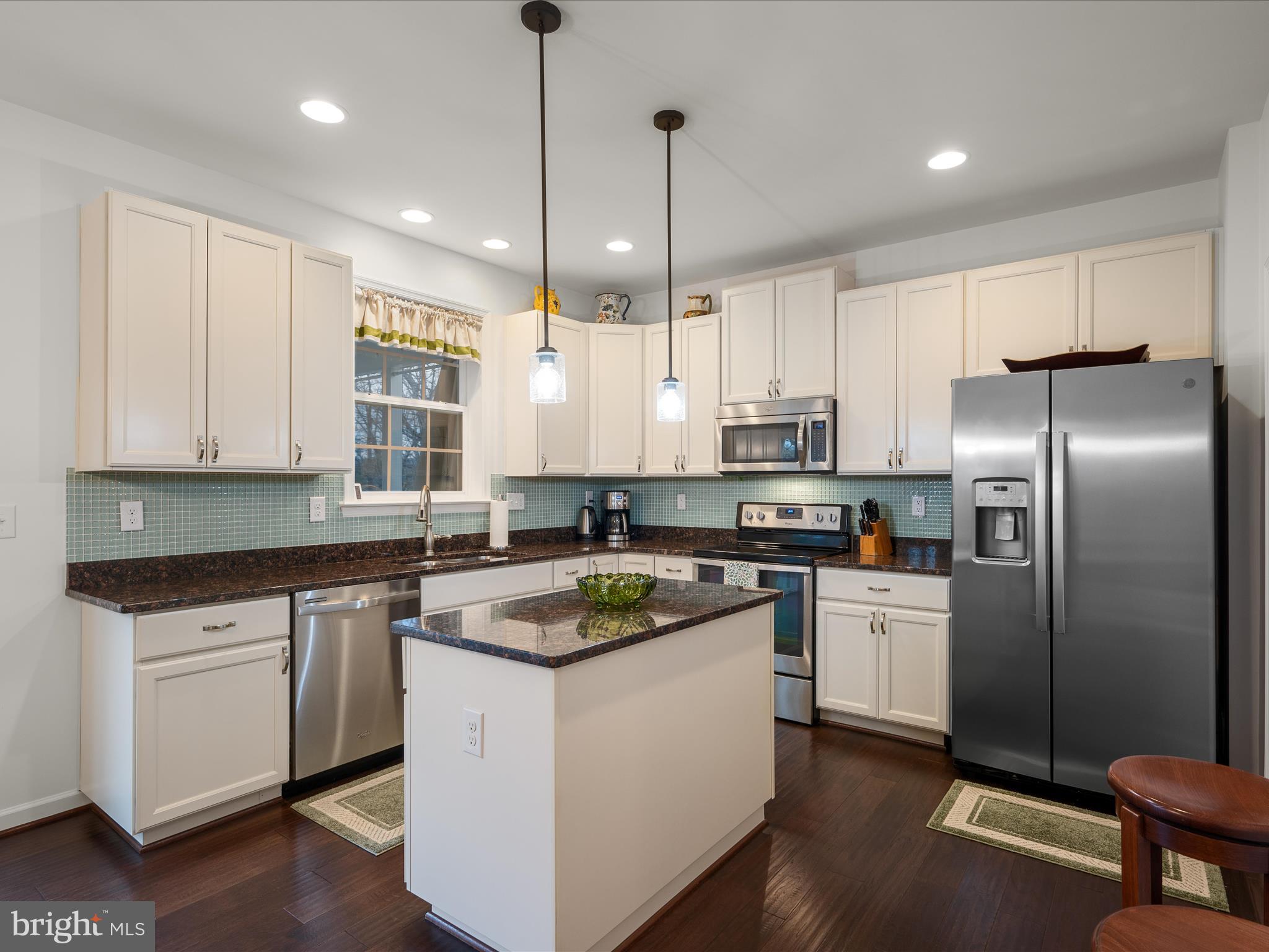 LAKE HOLIDAY ESTATES - Residential