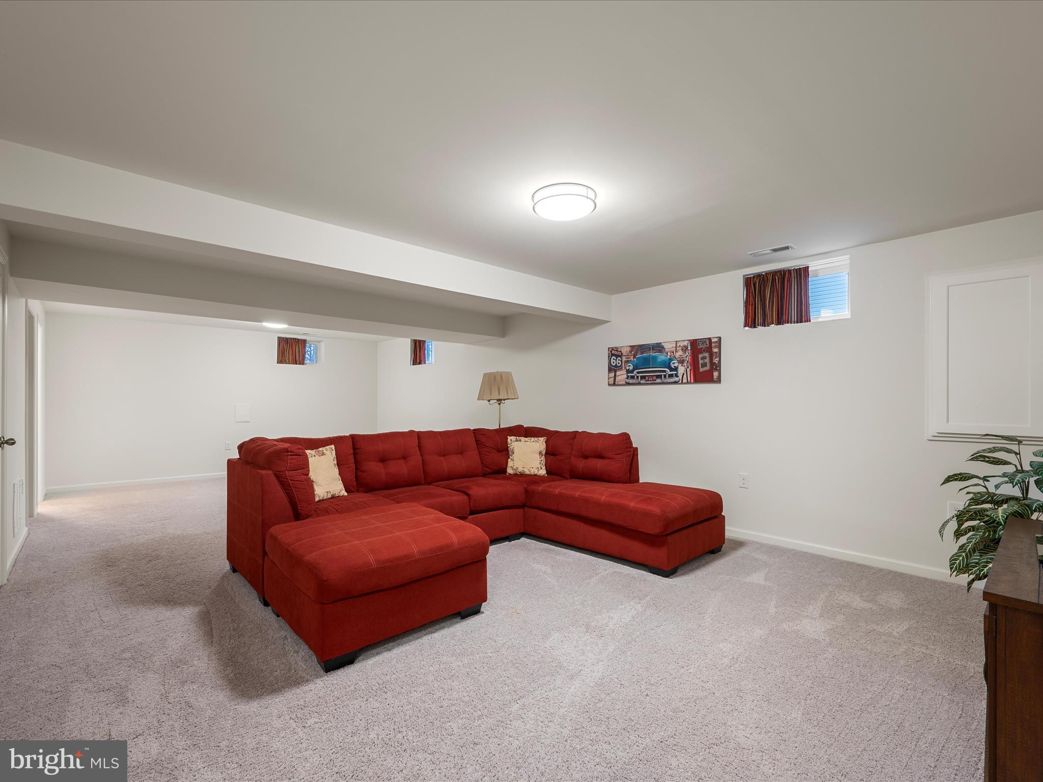 LAKE HOLIDAY ESTATES - Residential