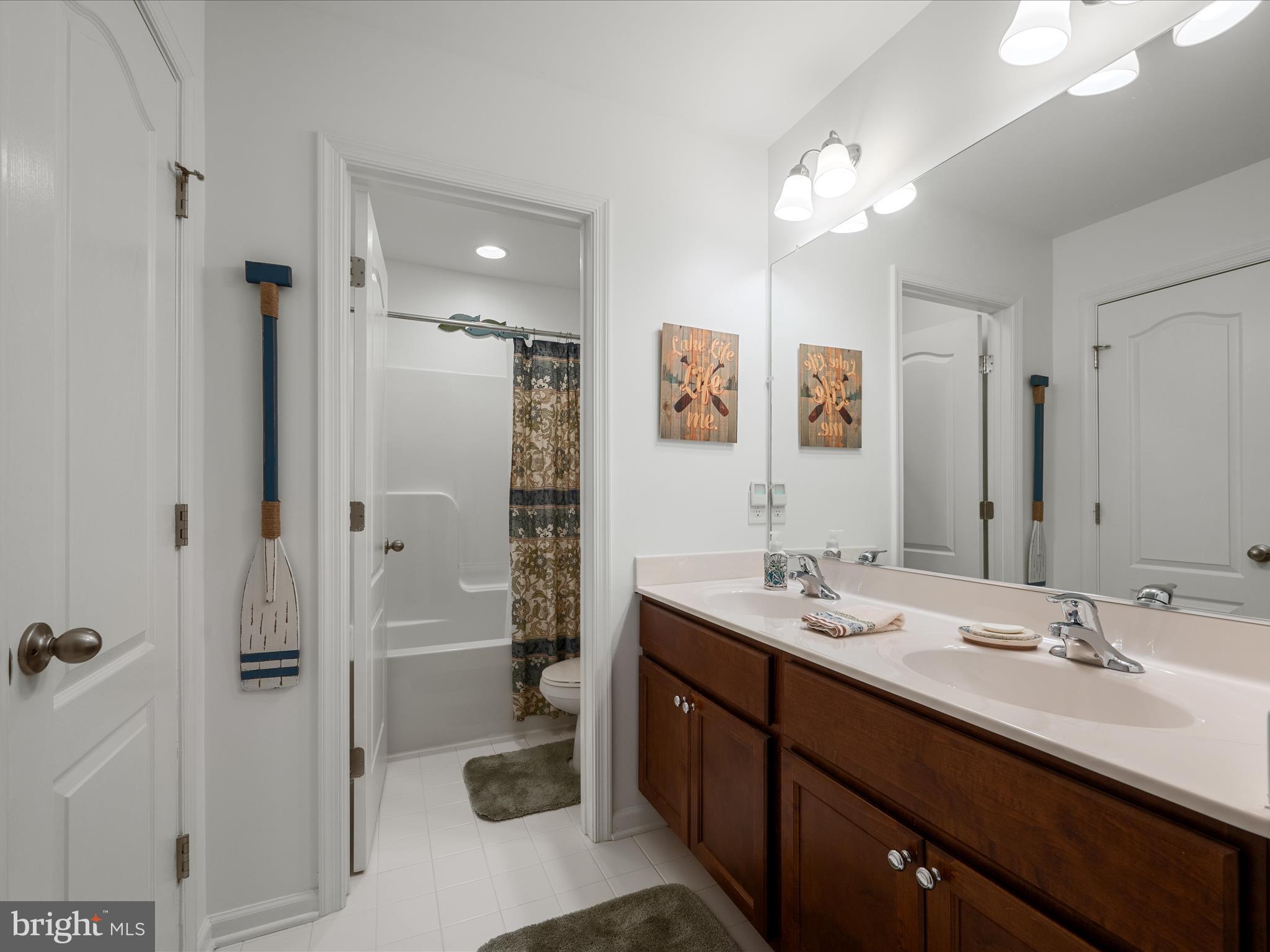 LAKE HOLIDAY ESTATES - Residential