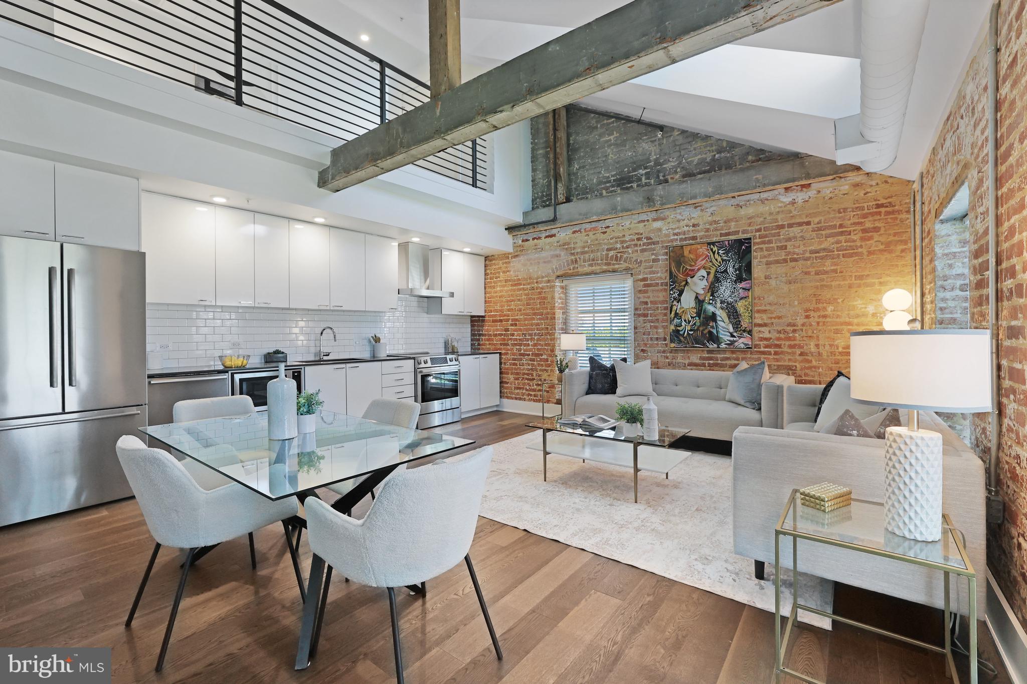 OLD TOWN ALEXANDRIA - Residential