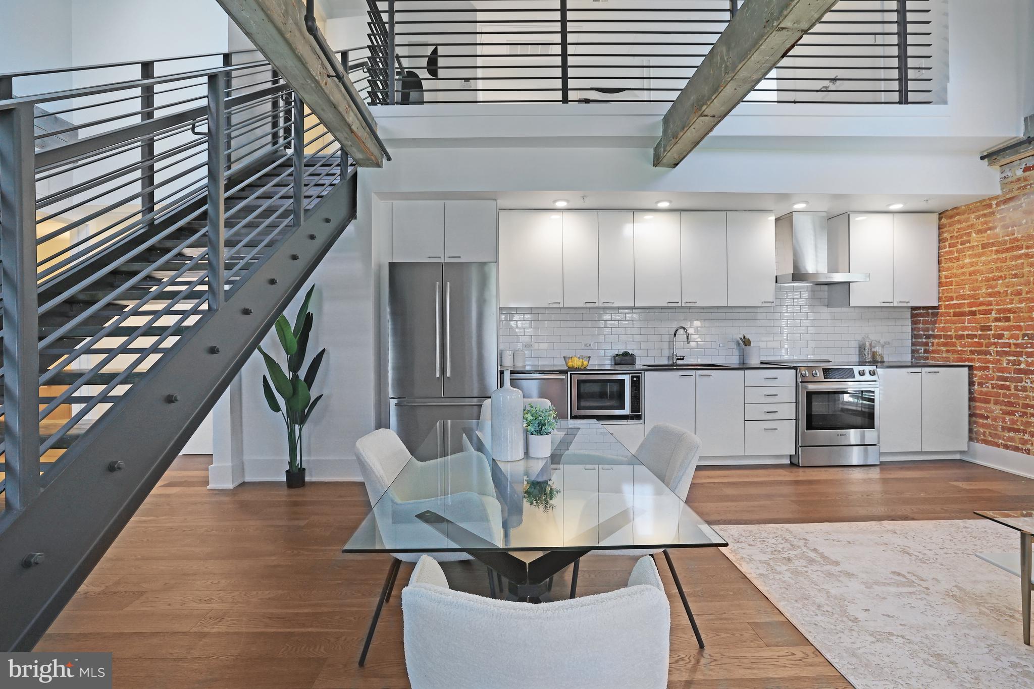 OLD TOWN ALEXANDRIA - Residential