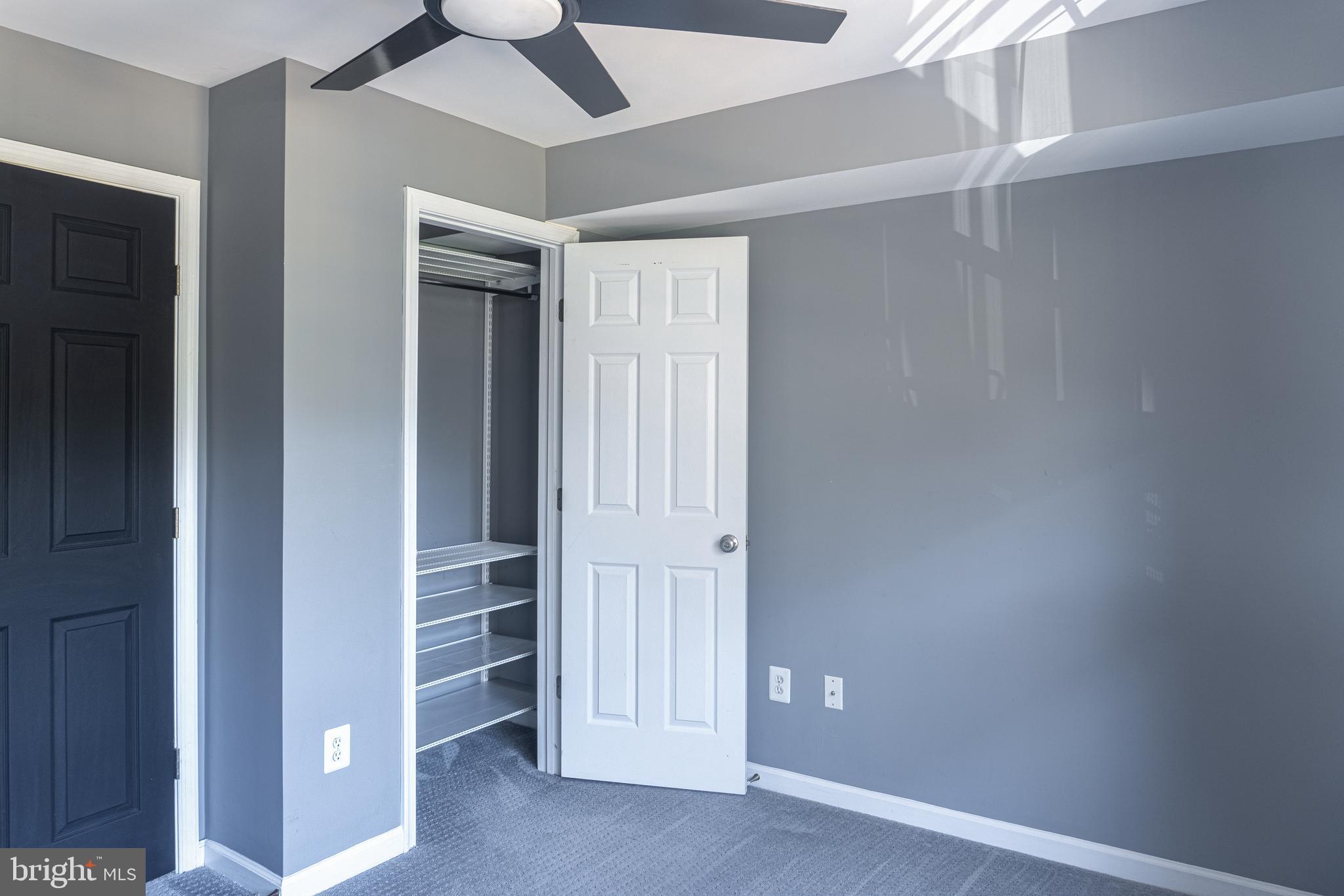LINCOLN PARK - Residential Lease
