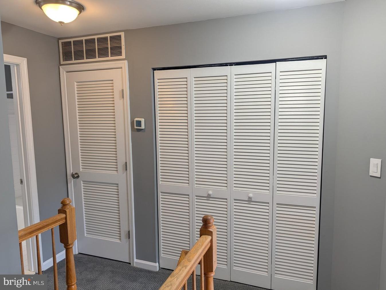 LINCOLN PARK - Residential Lease
