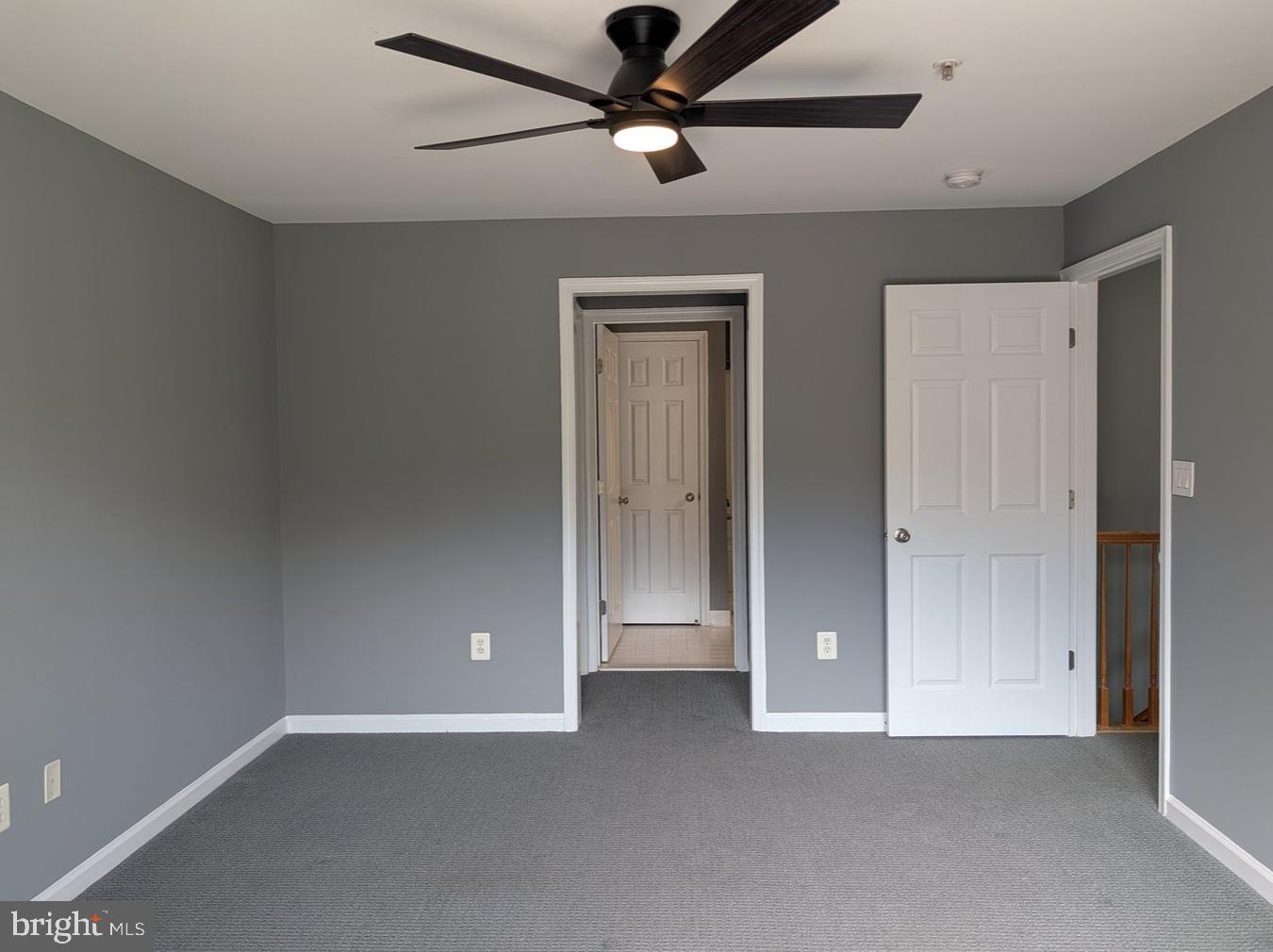 LINCOLN PARK - Residential Lease