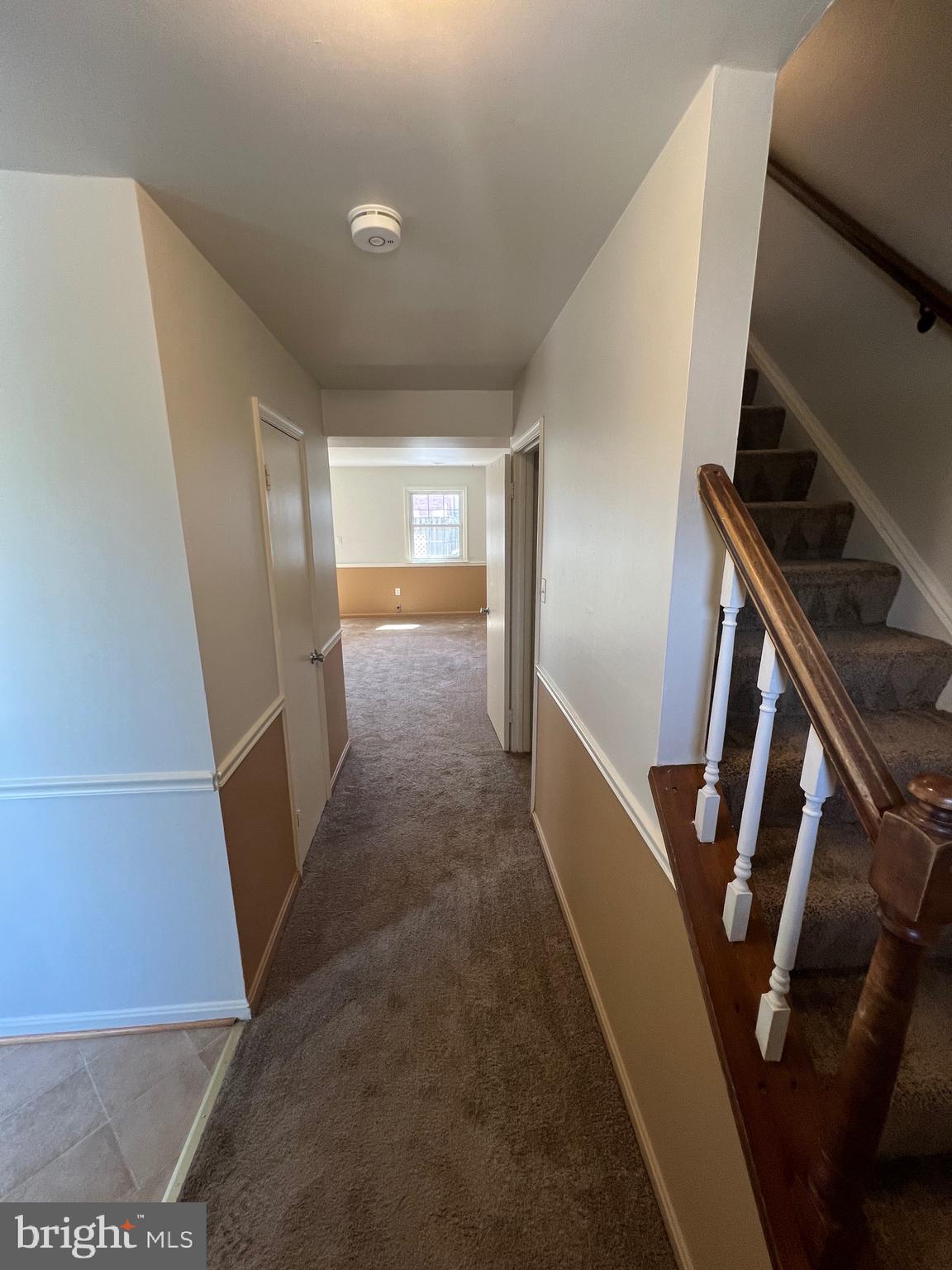 VILLAGE OF OAKLAND MILLS - Residential Lease