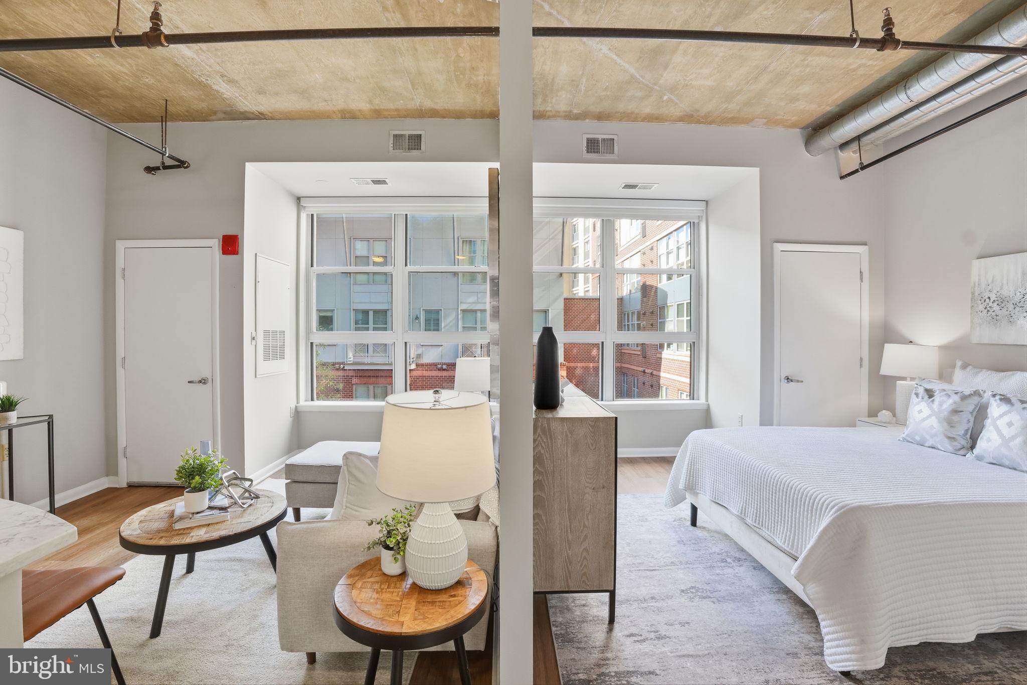 LOGAN CIRCLE - Residential