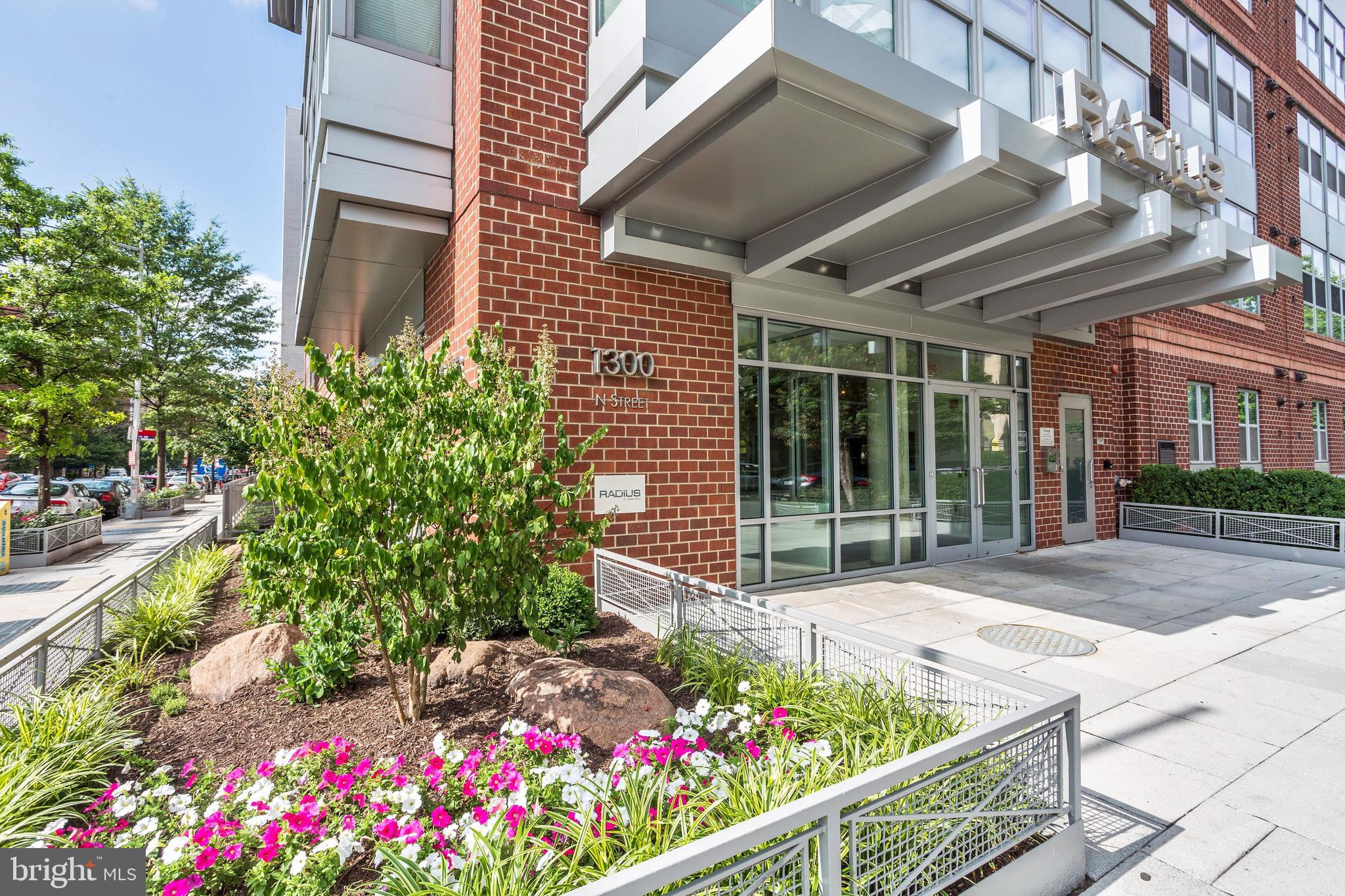 LOGAN CIRCLE - Residential