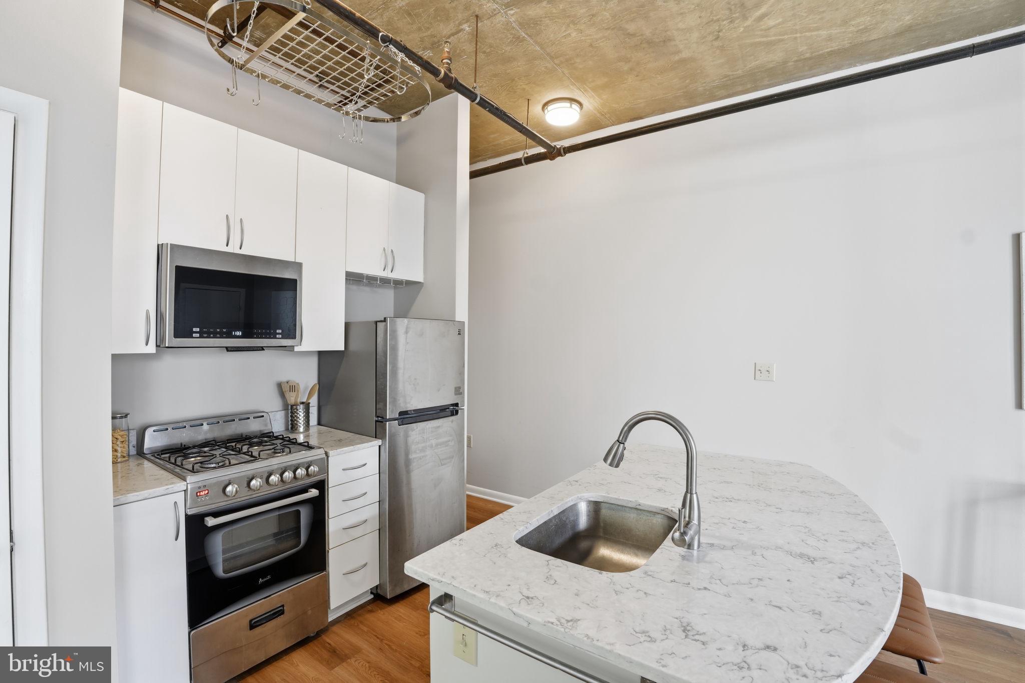 LOGAN CIRCLE - Residential