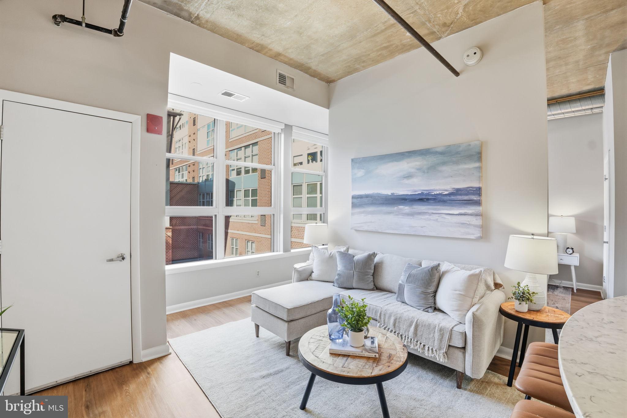 LOGAN CIRCLE - Residential