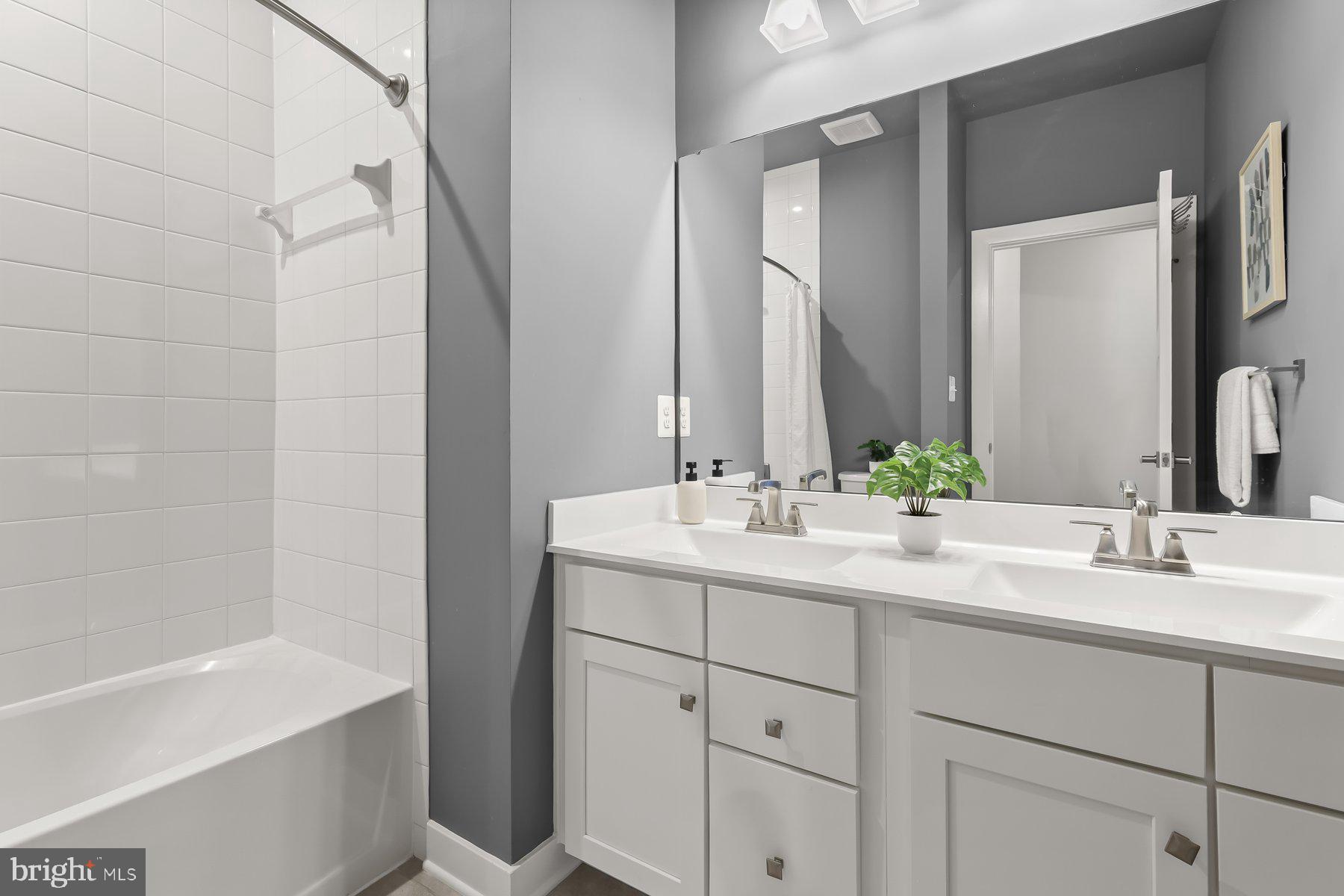 GREENLEIGH AT CROSSROADS - Residential