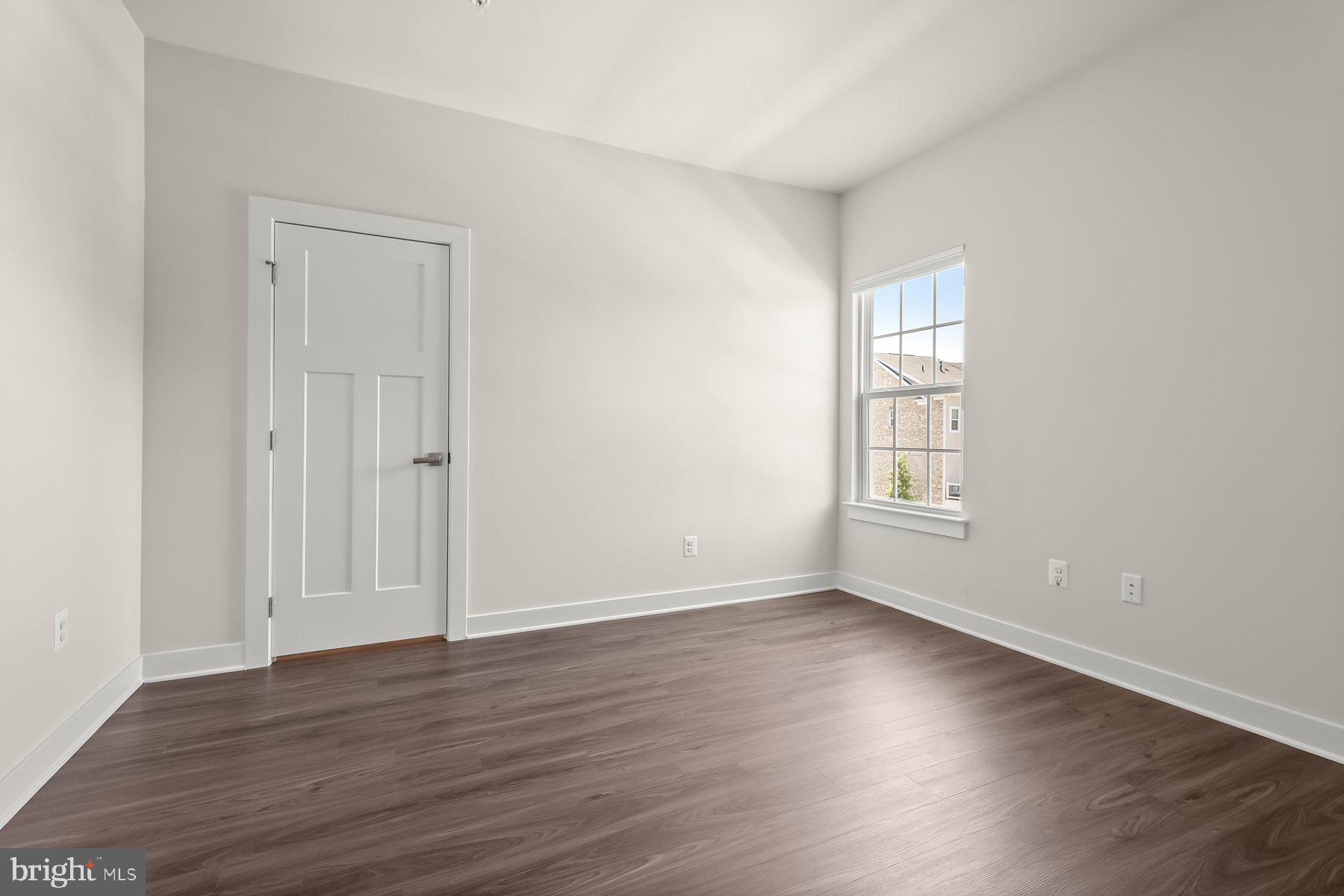 GREENLEIGH AT CROSSROADS - Residential