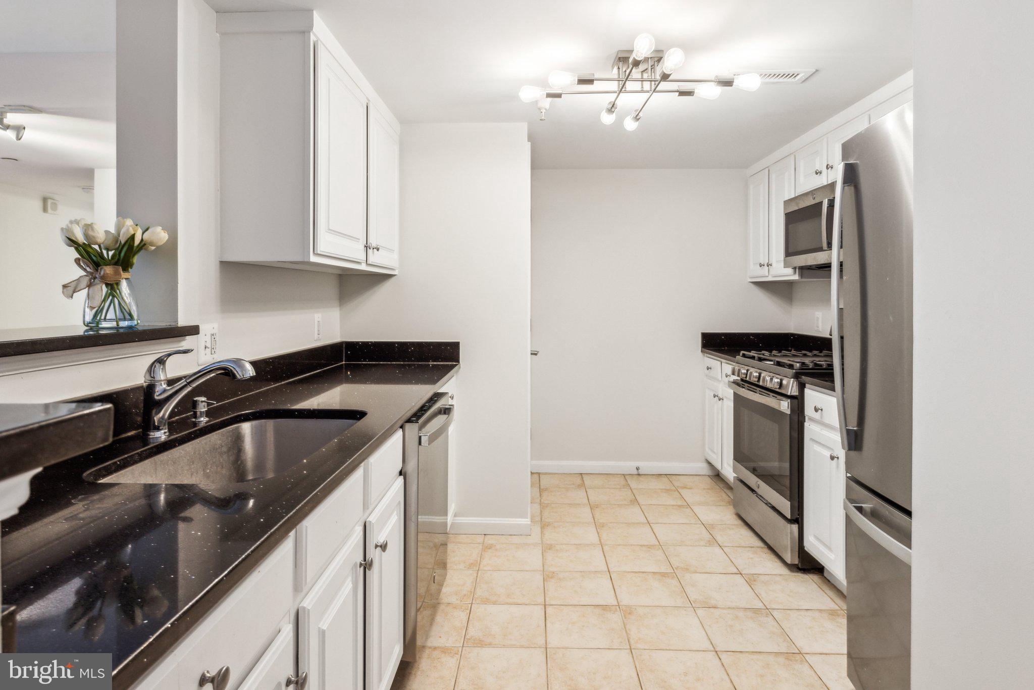 GALLERY AT WHITE FLINT - Residential Lease