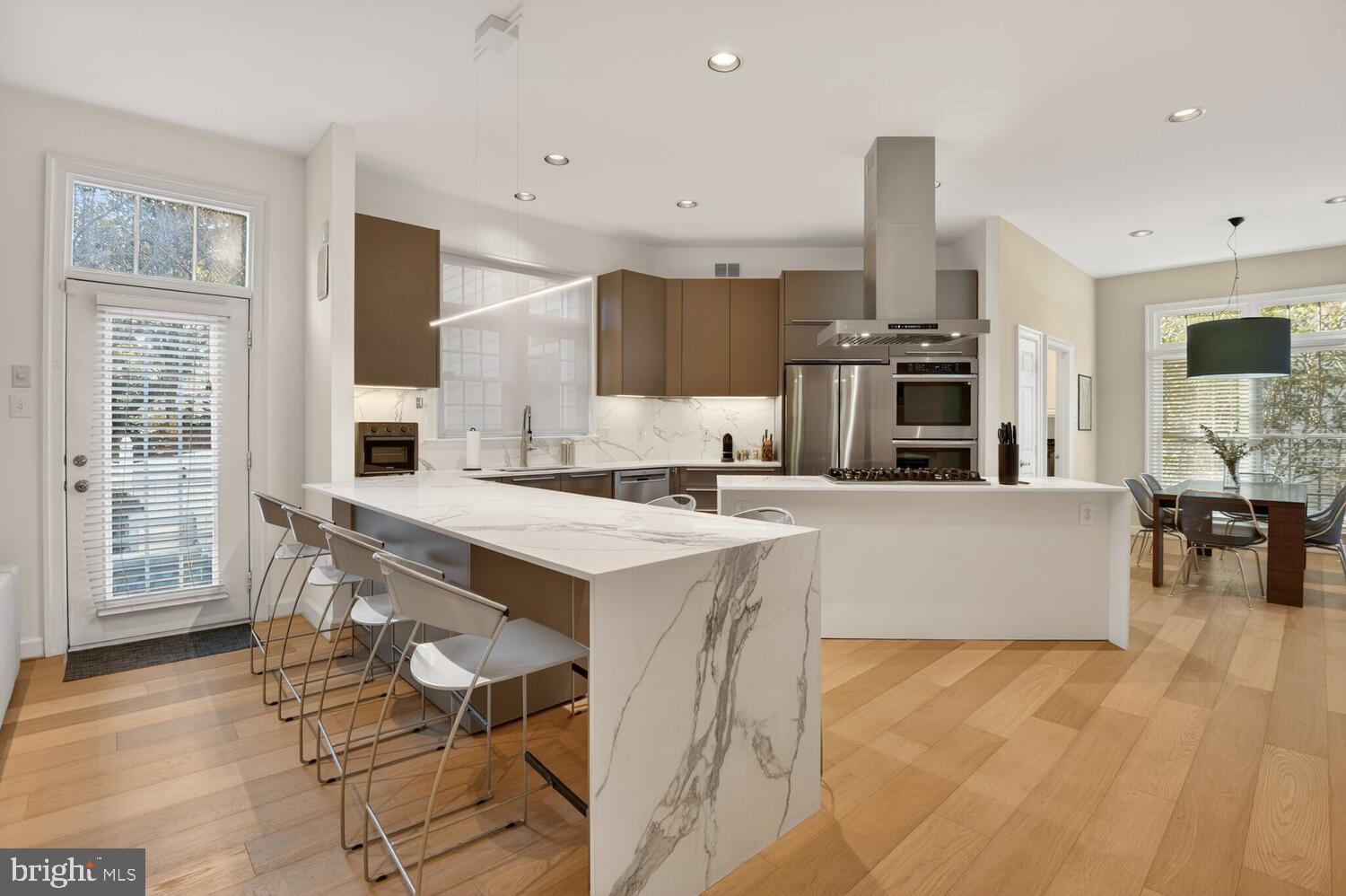 KENTLANDS - Residential
