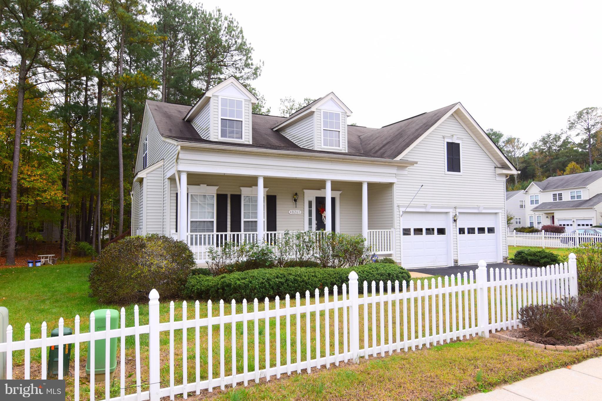 This house has a great floor plan with master on main level.  Open floor plan great for entertaining with the kitchen to make it happen! Viking Stove w/ 4 burners, griddle & grill & hood.   Granite counters. Dining room w/ built in wet bar, Great room has cathedral ceiling. Hardwood floors thru out. Great deck w/ pergola.  Front porch.  Laundry room main level. House is in Excellent condition.  Credit application is $75 per adult and must be completed online: https://listing2leasing.com/q.php?q=48261-easton-ct-lexington-park-md-20653-sdnipe